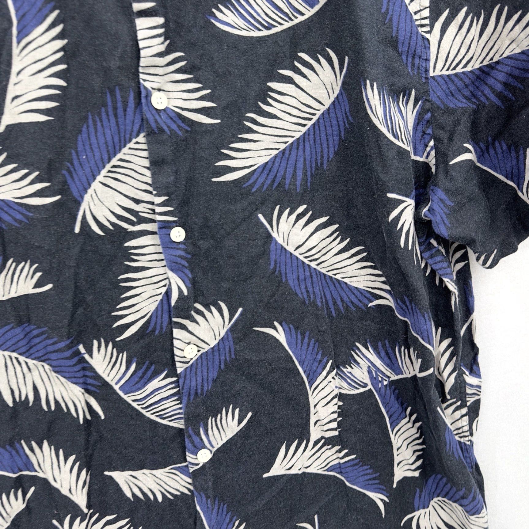 Barney Cools VINTAGE Barney Cools Hawaiian Shirt Men XL Blue Floral Aloha Beach Linen Blend Short Sleeve Button Up Mens Size US XL / EU 56 / 4 - 4 Thumbnail