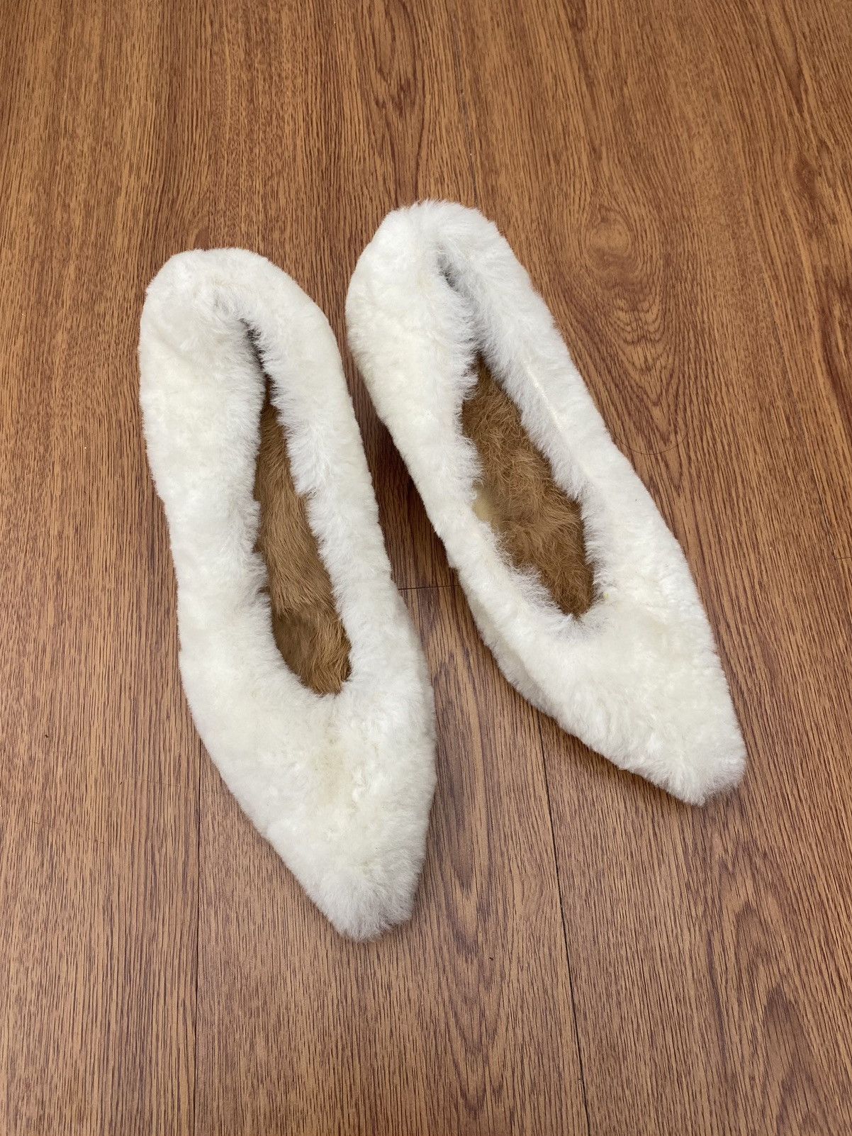 20471120 × Beauty Beast × Japanese Brand Love guang zhou Fur design shoes Size US 7 / IT 37 - 2 Thumbnail
