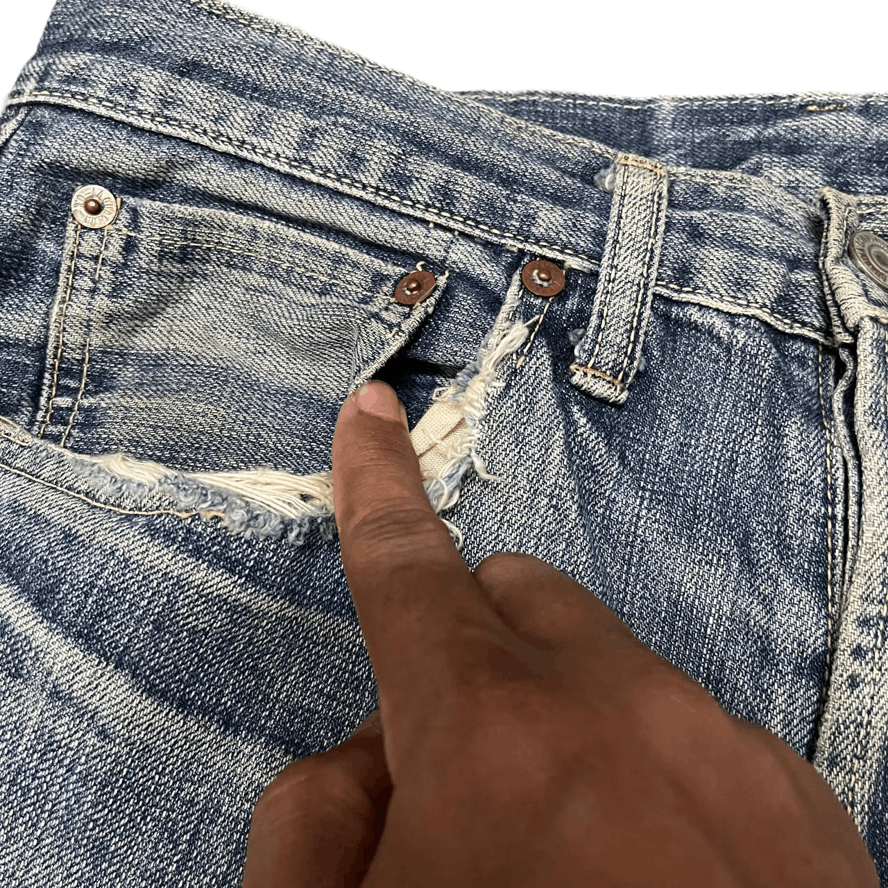 Japanese Brand Vintage La Guardia Selvedge Denim Thrashed Jeans Single ® Size US 30 / EU 46 - 8 Thumbnail