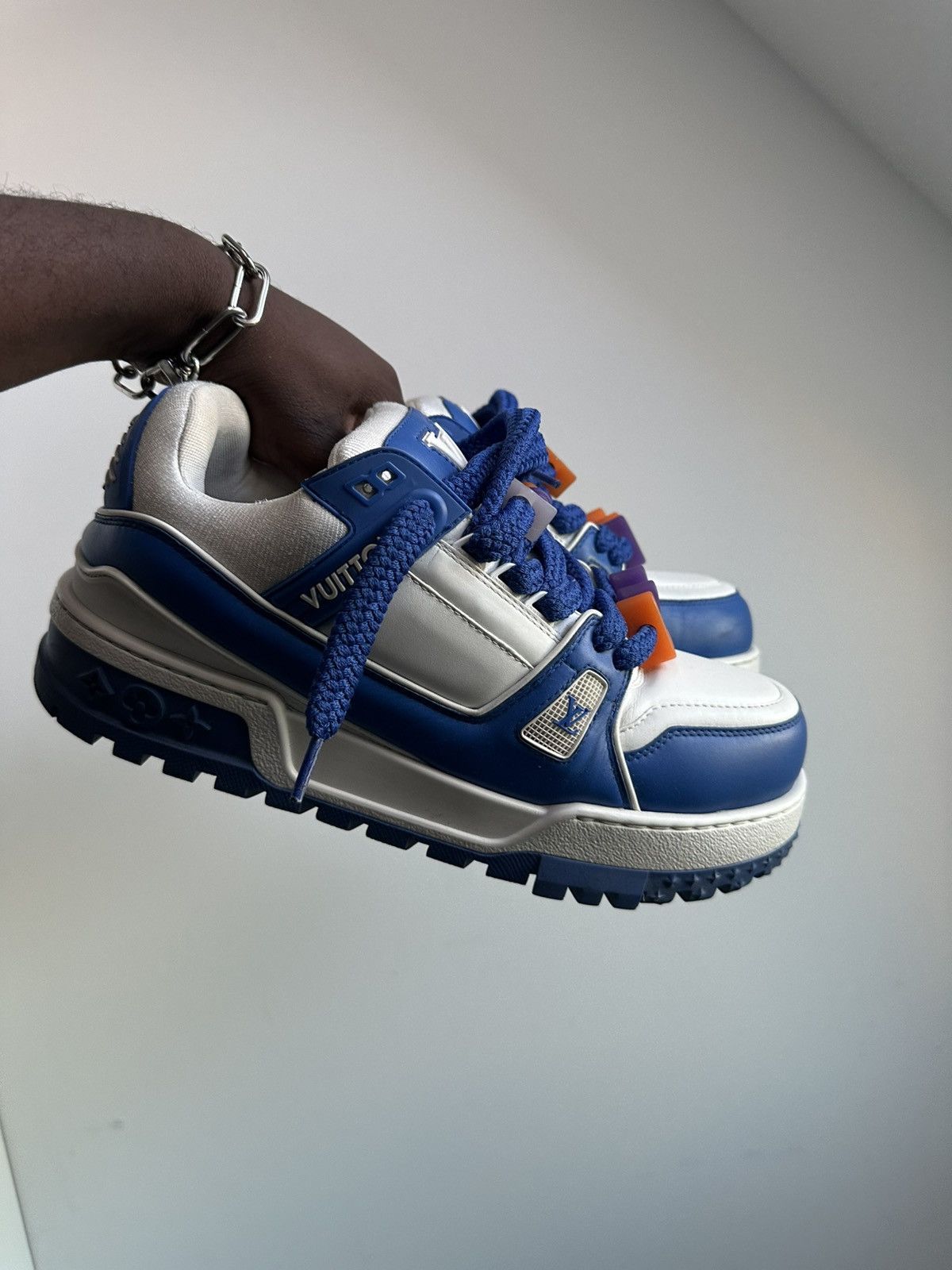 Louis Vuitton Louis vuitton maxi sneaker Size US 10.5 / EU 43-44 - 9 Thumbnail