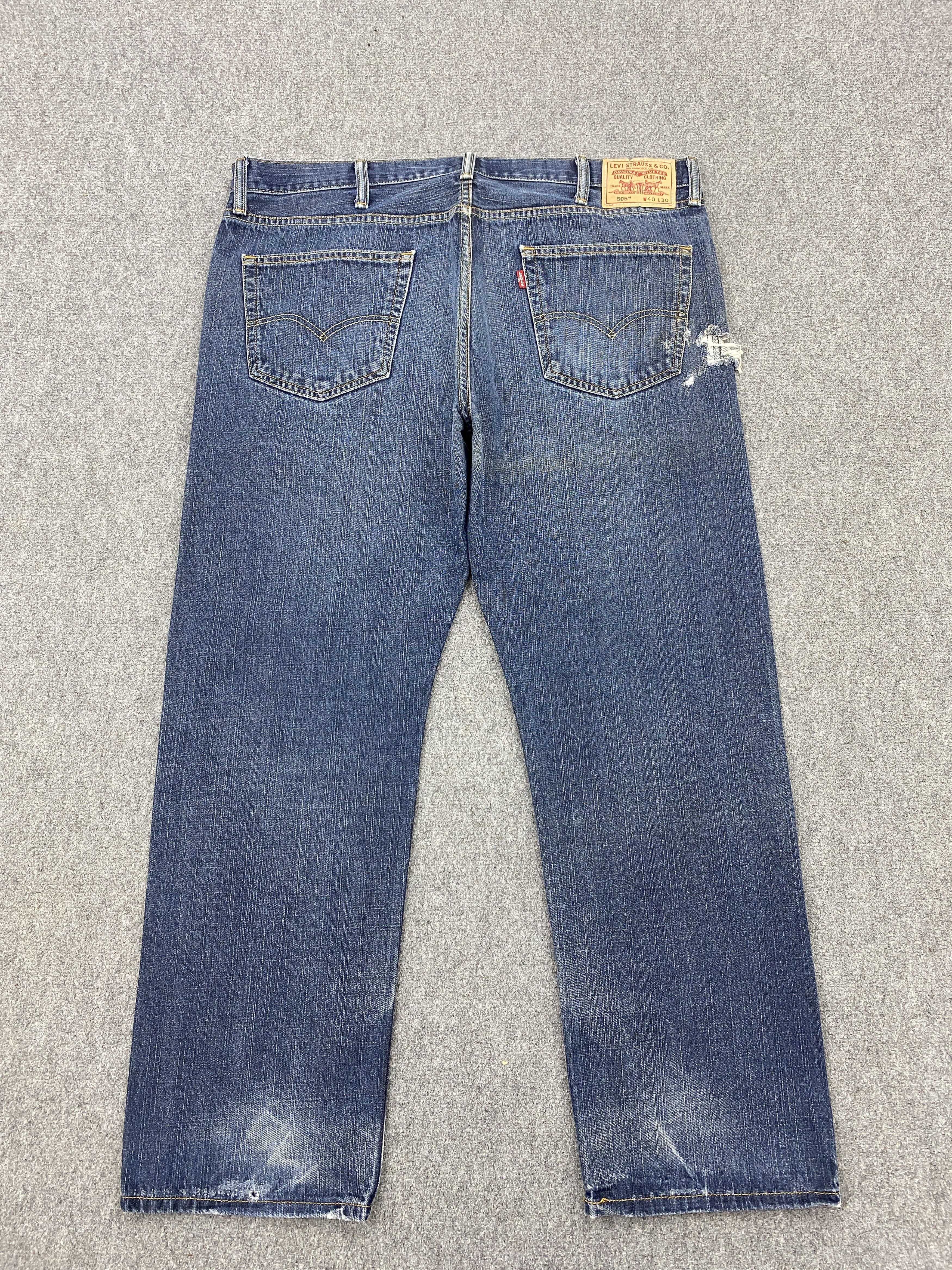 Levi's × Vintage Distressed Vintage Levi's 505 Blue Denim Jeans Size US 40 / EU 56 - 3 Thumbnail