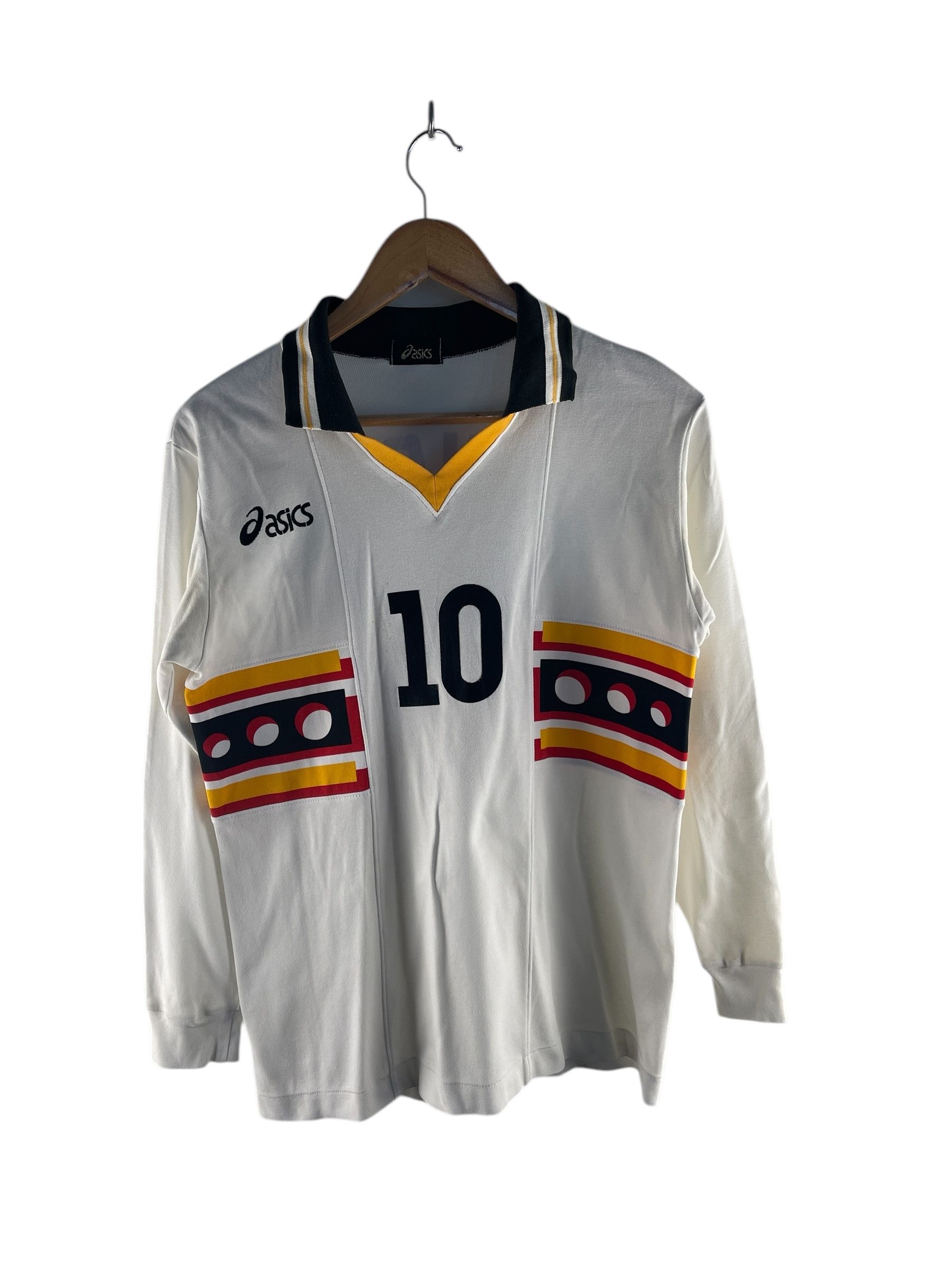 Asics Vintage Mainclub 10 Asics Soccer Jersey Shirt Size US S / EU 44-46 / 1 - 1 Thumbnail