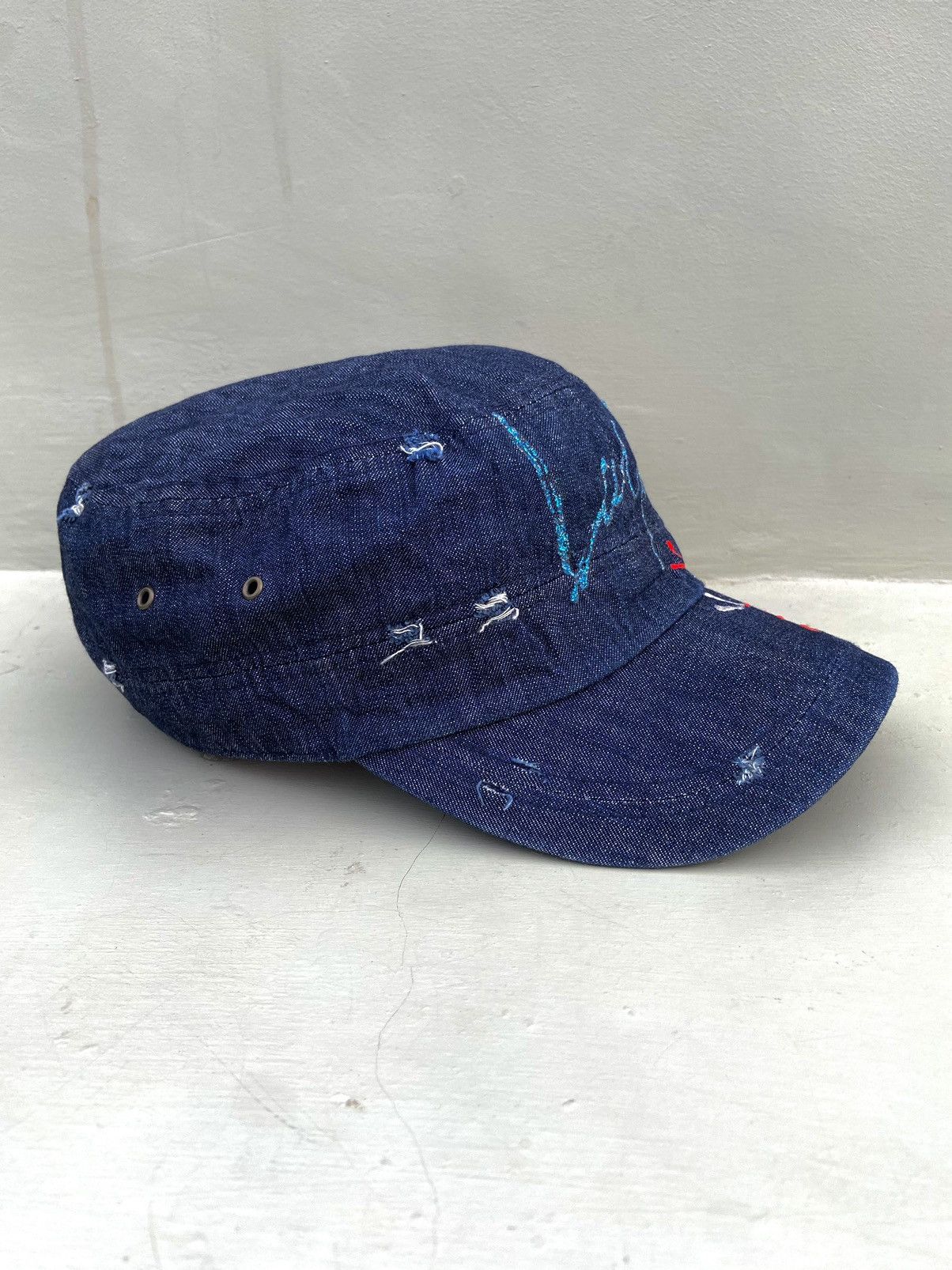 Beauty Beast 2000s princess painting denim patrol hat Size ONE SIZE - 6 Thumbnail