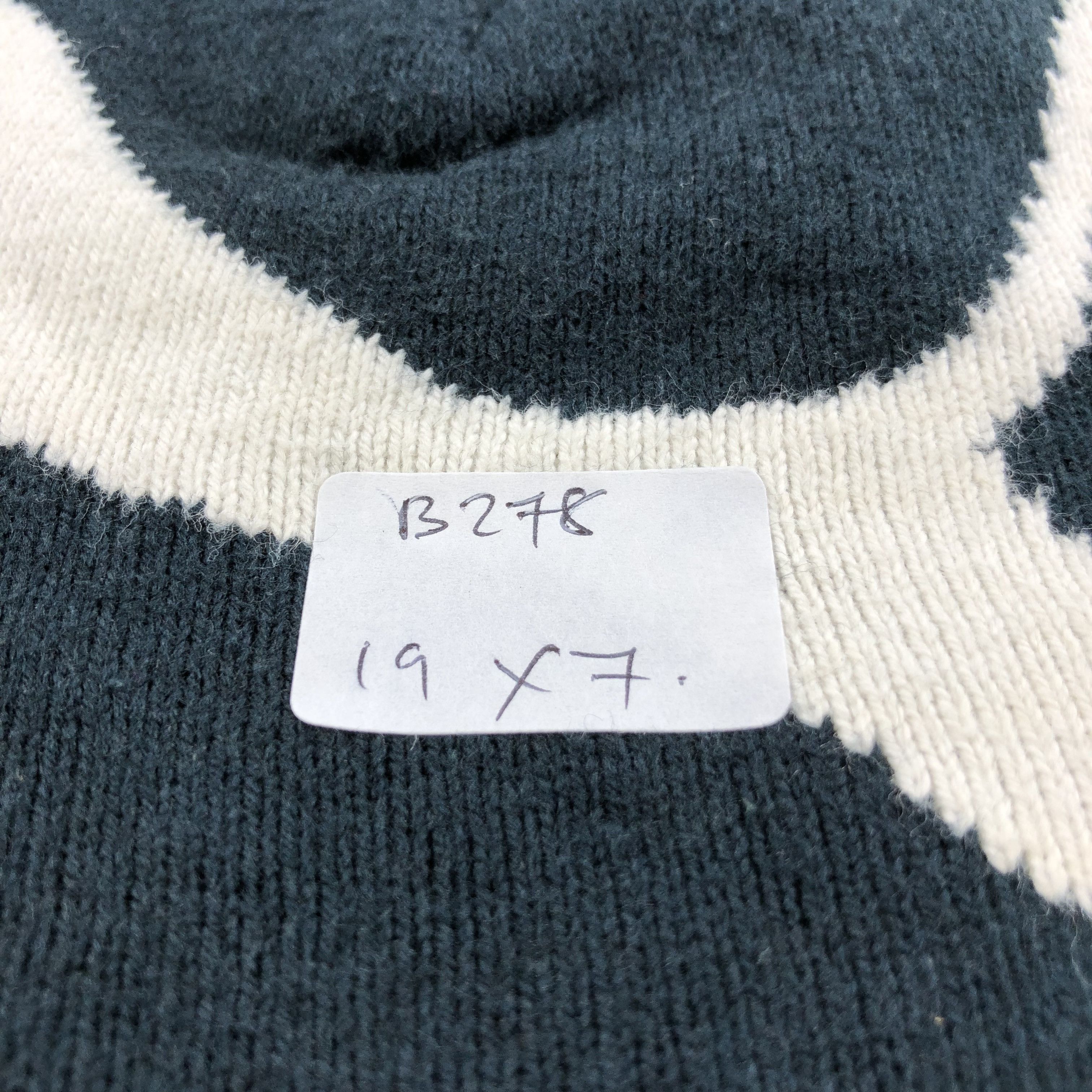 Puma Puma Big Logo Beanie Snowcap Snow Hat B278 Size ONE SIZE - 8 Thumbnail