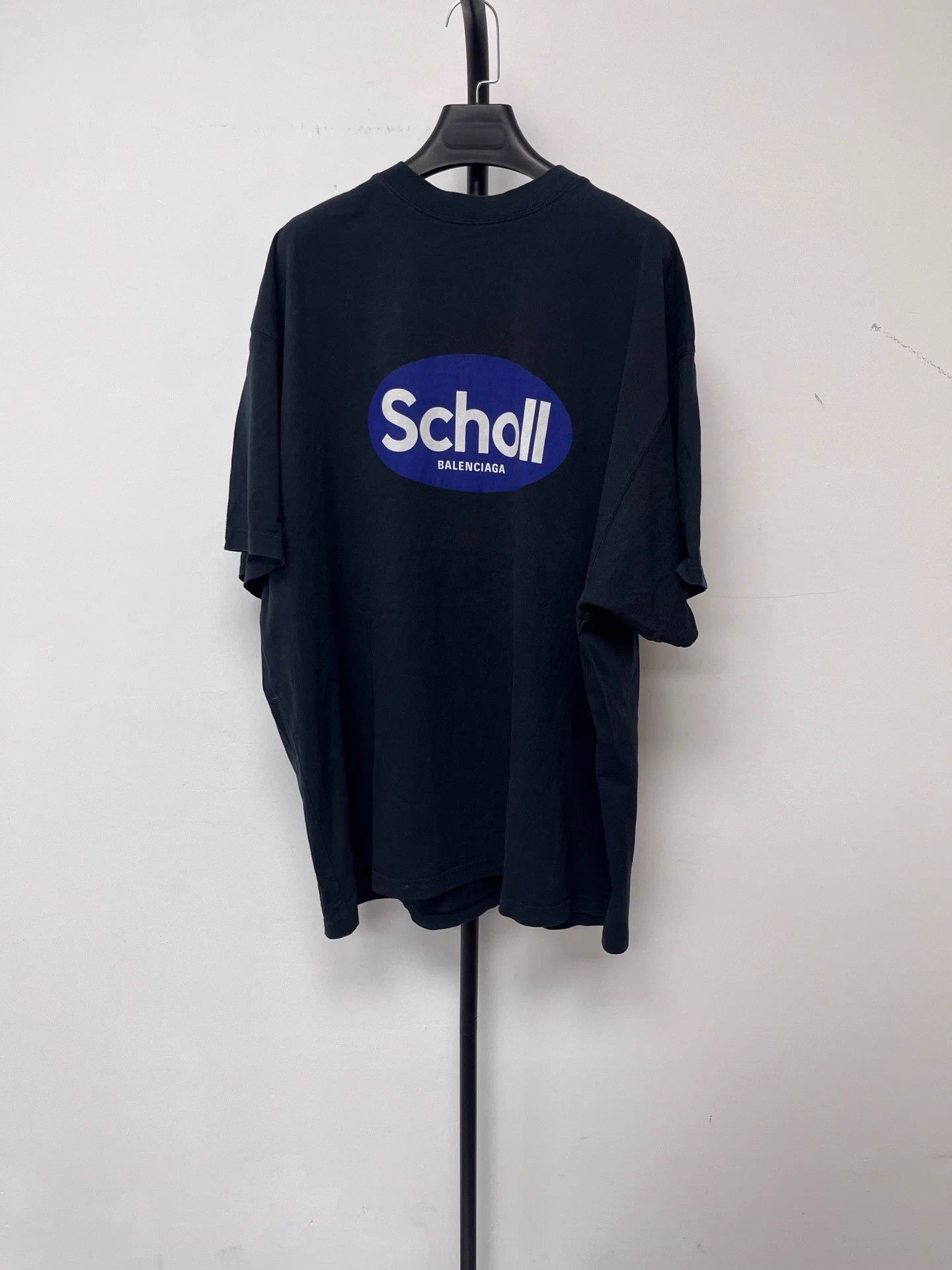 Balenciaga Balenciaga Men's Letter Print Crew Tee Black Size 3 Size US L / EU 52-54 / 3 - 1 Thumbnail