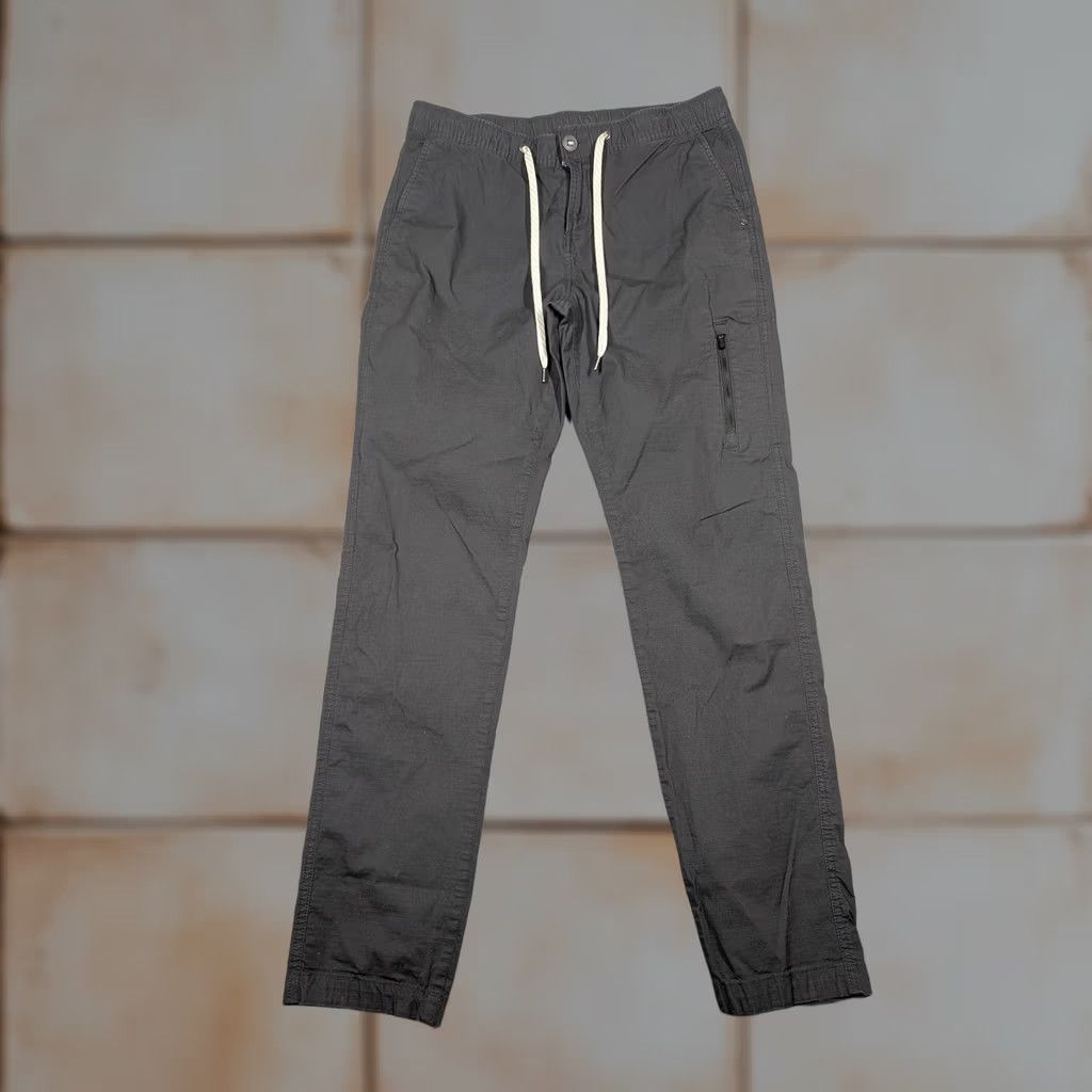 Vuori Vuori Pants Mens M Gray Jogger Elastic Waist Zip Pocket Outdoor Travel Slim Tapered Pockets - Zippered Pocket Mens Medium Gray Vuori Pants Size US 31 - 1 Thumbnail