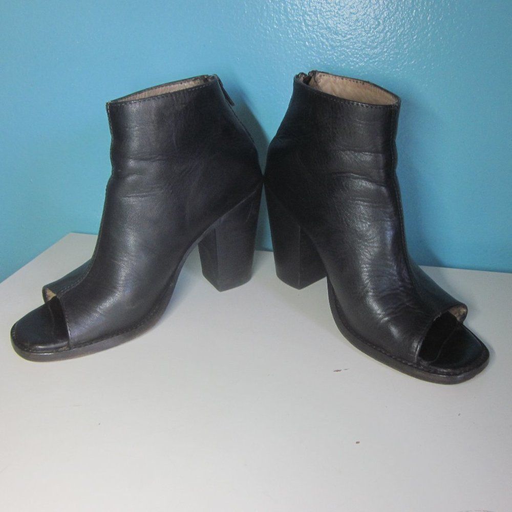Bed Stu Bed Stu Bench Made Womens Size 8 Peep Toe Black Leather Boots 38.5 EU 3.5" Heel Size US 8 / IT 38 - 9 Thumbnail