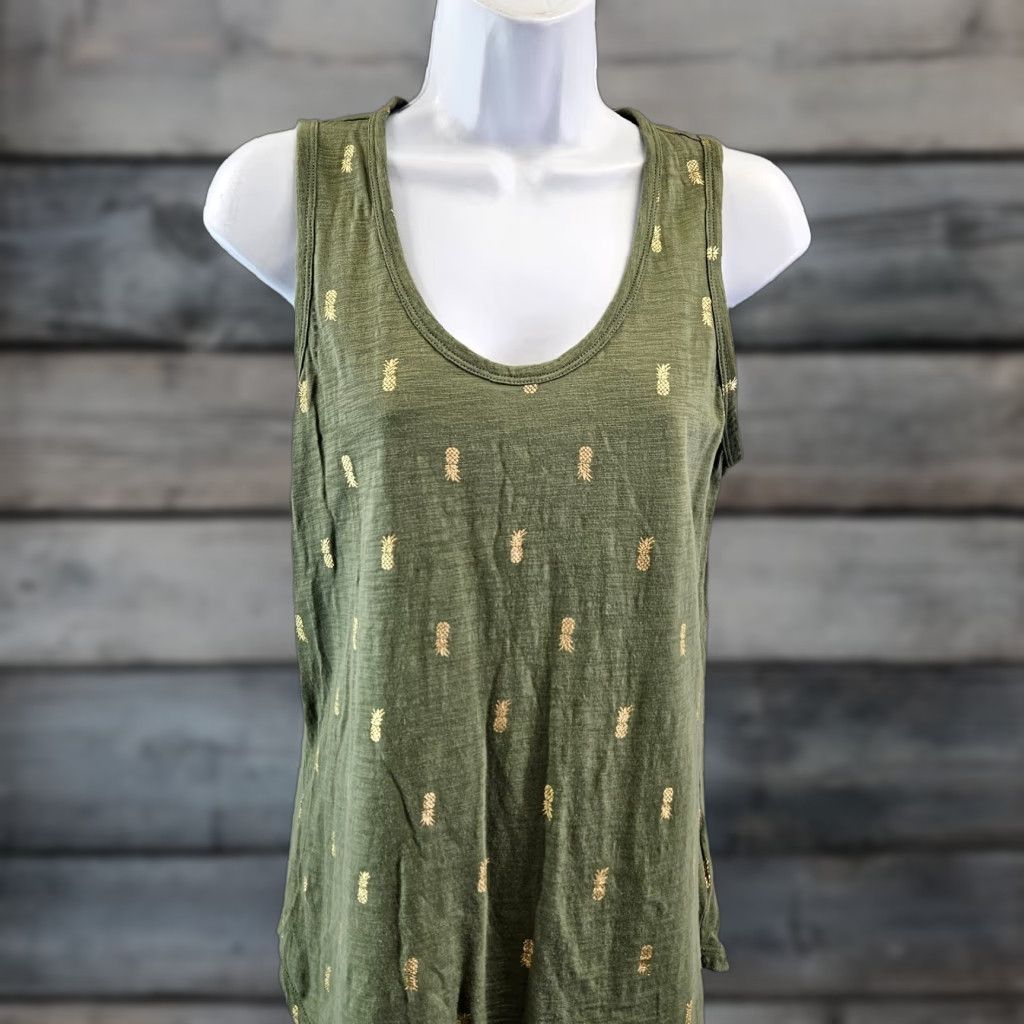 Old Navy Old Navy Womens Tank Top Sz Small Green Cotton Scoop Neck Pineapples Shirt Womens Short Sleeve Tank Top XS? Size S / US 4 / IT 40 - 1 Thumbnail