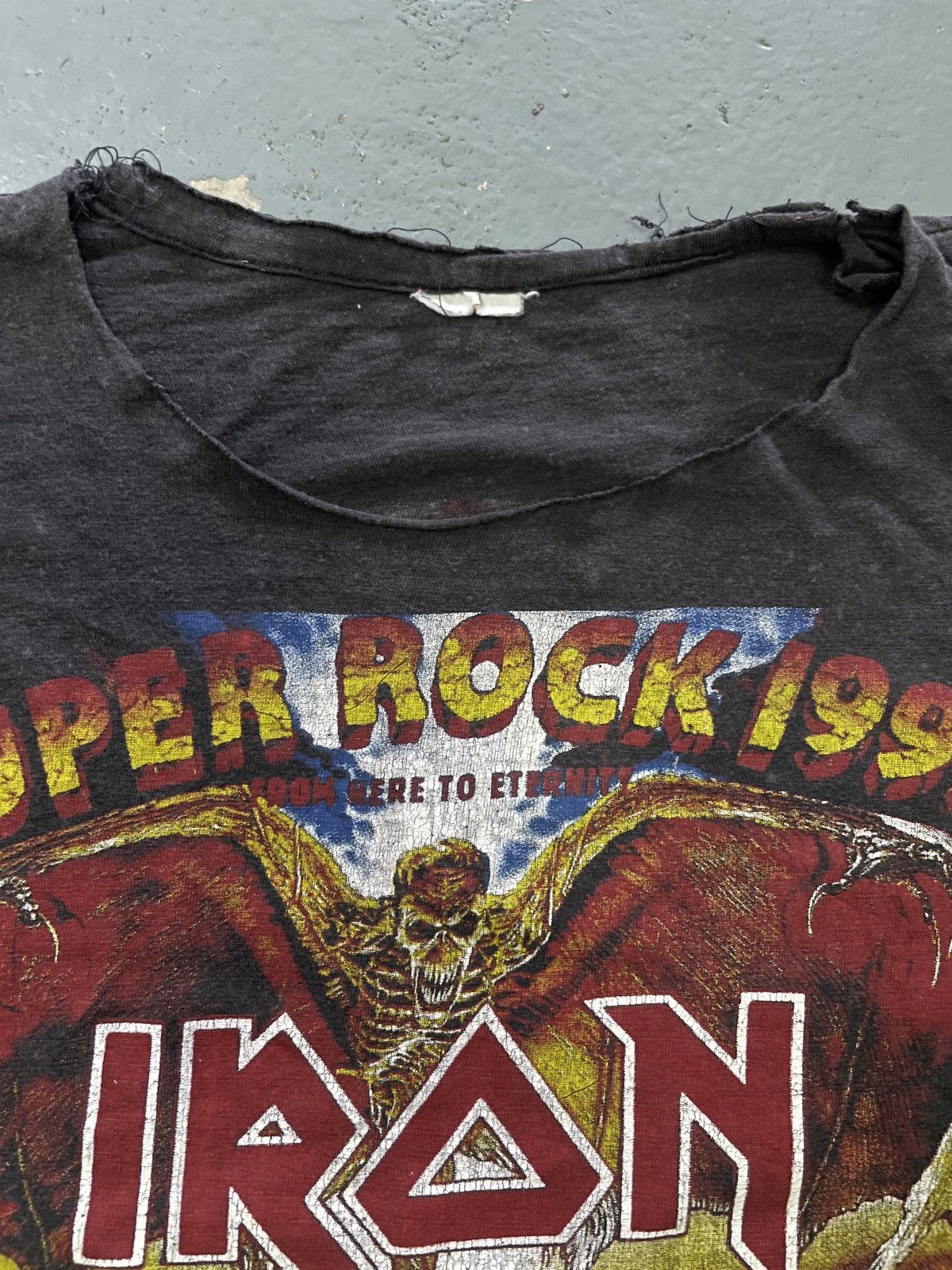 Band Tees × Iron Maiden × Vintage Vintage 90s Iron Maiden “SUPER ROCK” Band Tees Size US M / EU 48-50 / 2 - 3 Thumbnail
