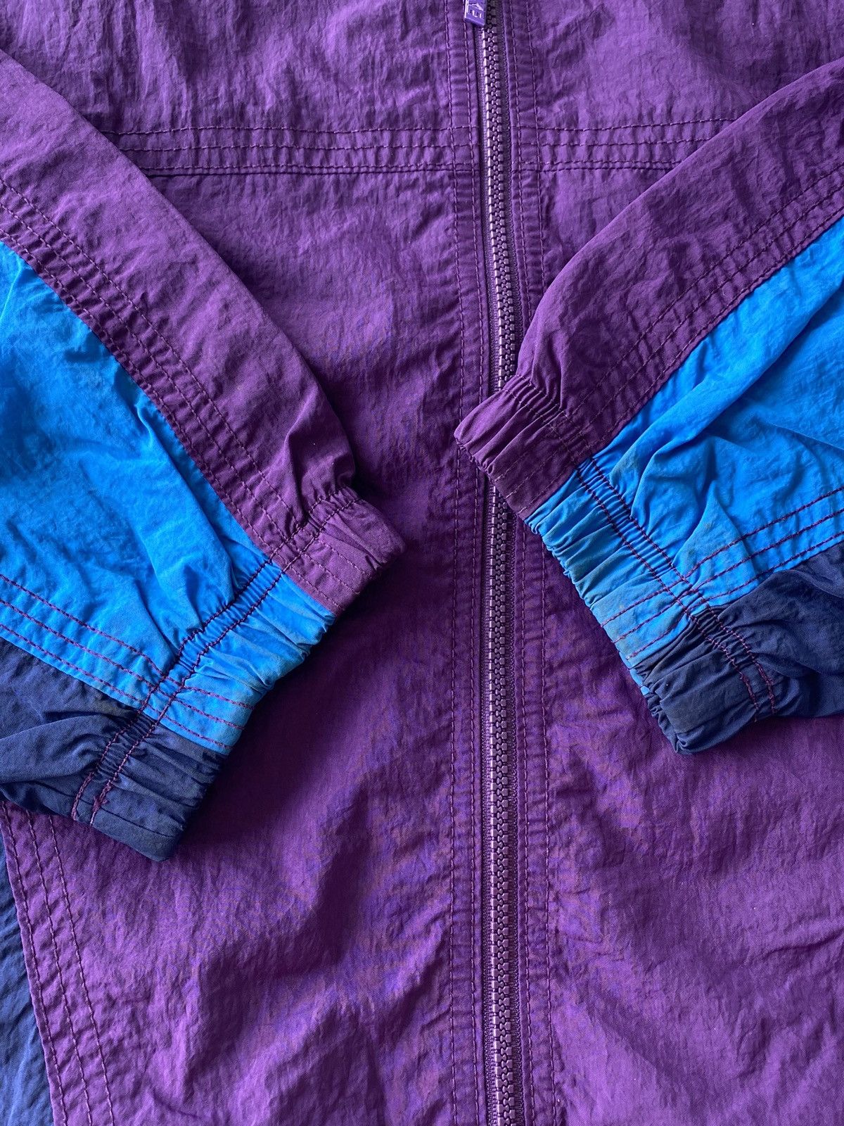 Nike × Vintage Vintage 90’s Nike Air Windbreaker Hoodie Jacket Size US L / EU 52-54 / 3 - 10 Thumbnail
