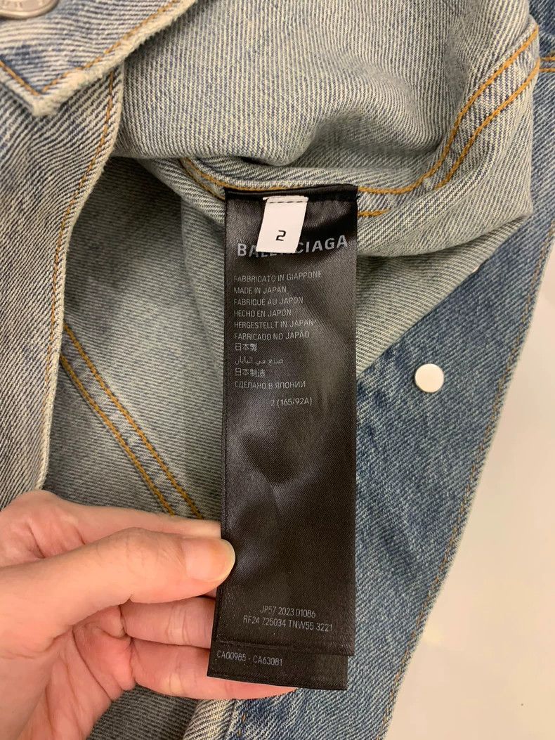 Balenciaga Balenciaga Denim jacket, size 2, 95% new Size US M / EU 48-50 / 2 - 4 Thumbnail
