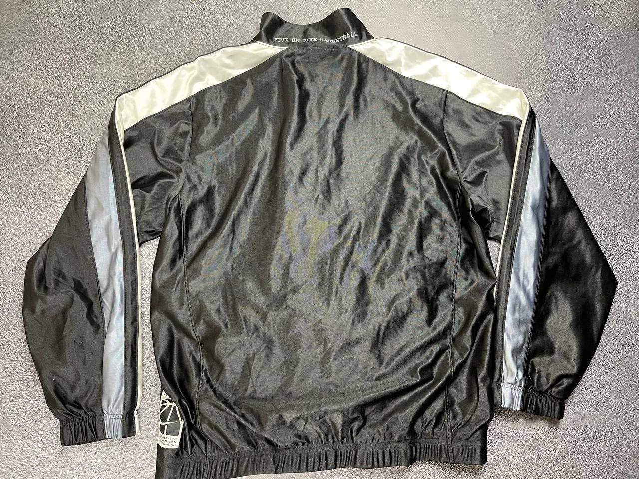Nike NIKE Vintage basketball jacket Logo y2k Style Size US S / EU 44-46 / 1 - 2 Thumbnail