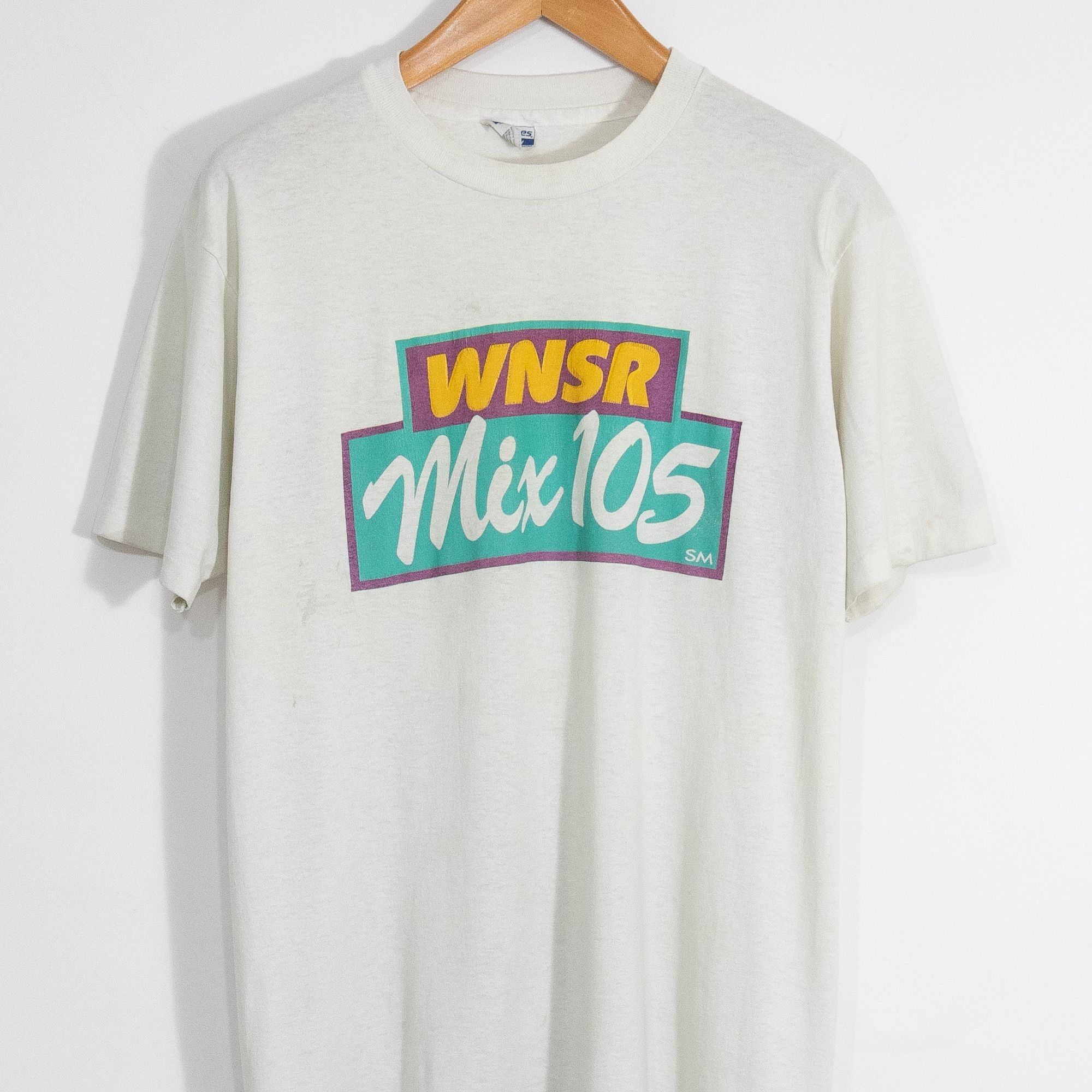 Vintage Vintage 90s WNSR 105 Radio Station T Shirt L - Distressed Size US L / EU 52-54 / 3 - 2 Thumbnail