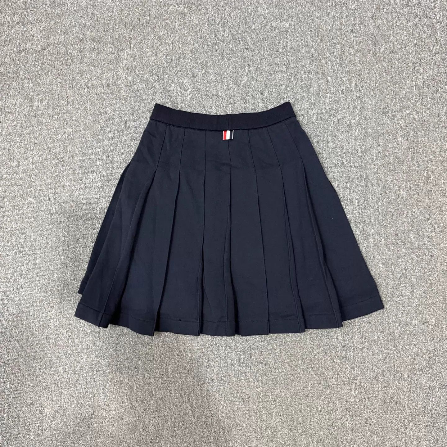 Thom Browne Thom Browne pleated skirt unused with tags size 40 Size 27" / US 4 / IT 40 - 2 Thumbnail