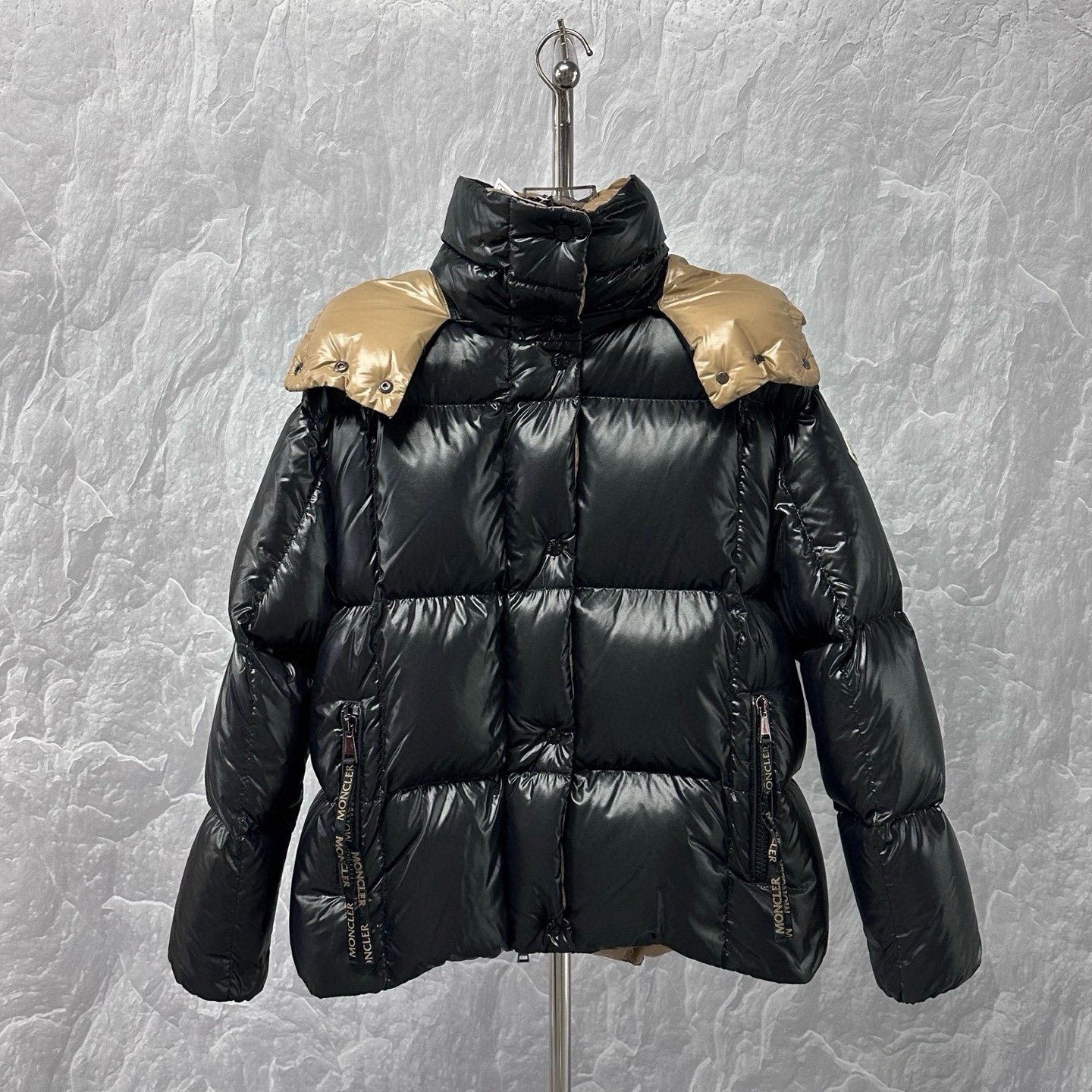Moncler Moncler Parana Logo Colorblock Hooded Down Jacket Size US M / EU 48-50 / 2 - 2 Thumbnail