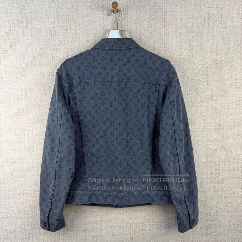 Louis Vuitton Louis Vuitton Logo full-print single-breasted casual long- Size US L / EU 52-54 / 3 - 3 Thumbnail
