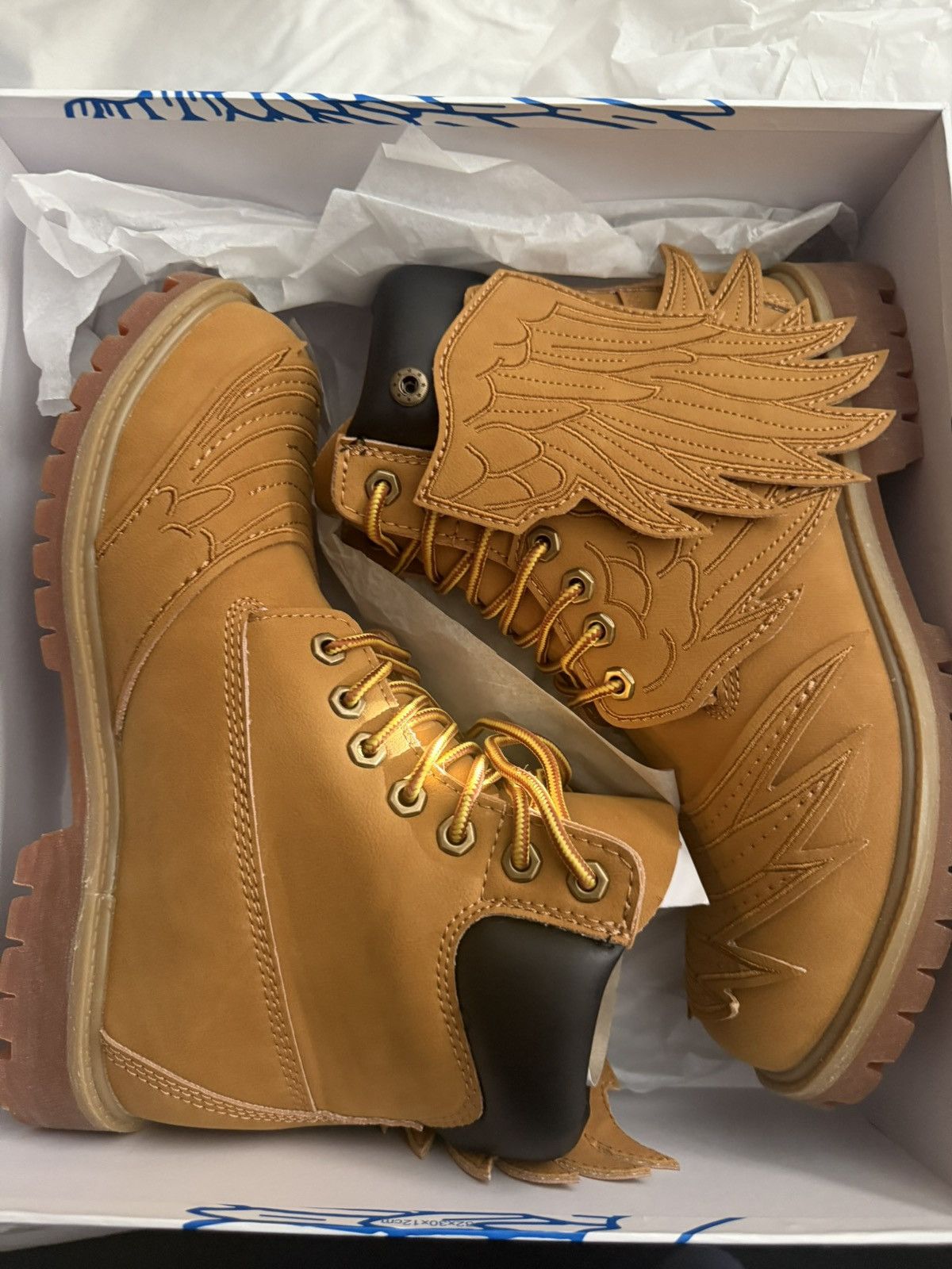 Bravest Studios Bravest Studios Wing Accent Wheat Leather Size US 6 / EU 39 - 1 Thumbnail