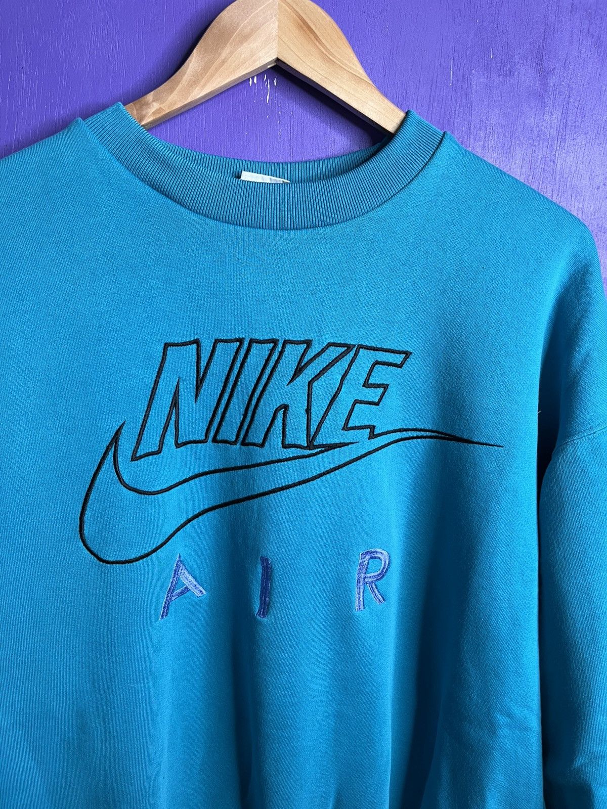 Nike × Vintage Vintage 90s Nike air embroidered logo crewneck Size US L / EU 52-54 / 3 - 3 Thumbnail