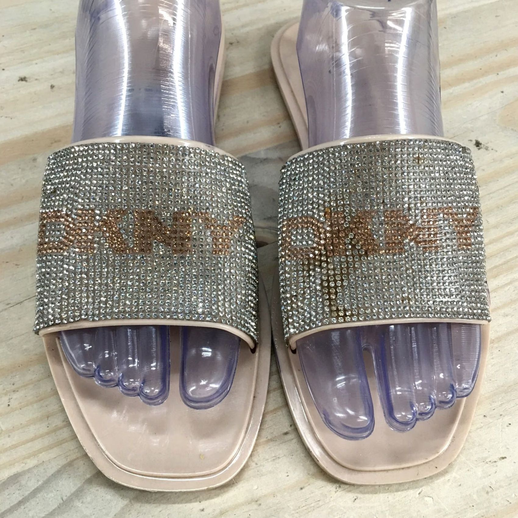DKNY DKNY Sandals Womens 10 Silver Slides Flip Flop Slip On Casual Open Toe Flat Size US 10 / IT 40 - 6 Thumbnail