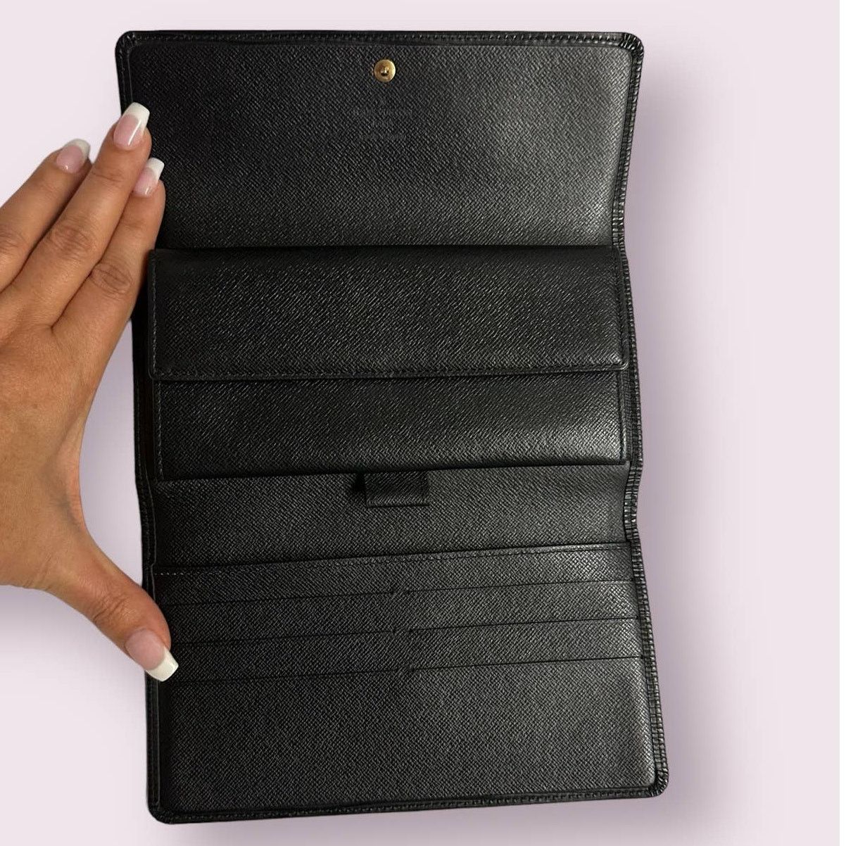 Louis Vuitton Louis Vuitton Black Epi Leather Porte Tresor International Size ONE SIZE - 6 Thumbnail