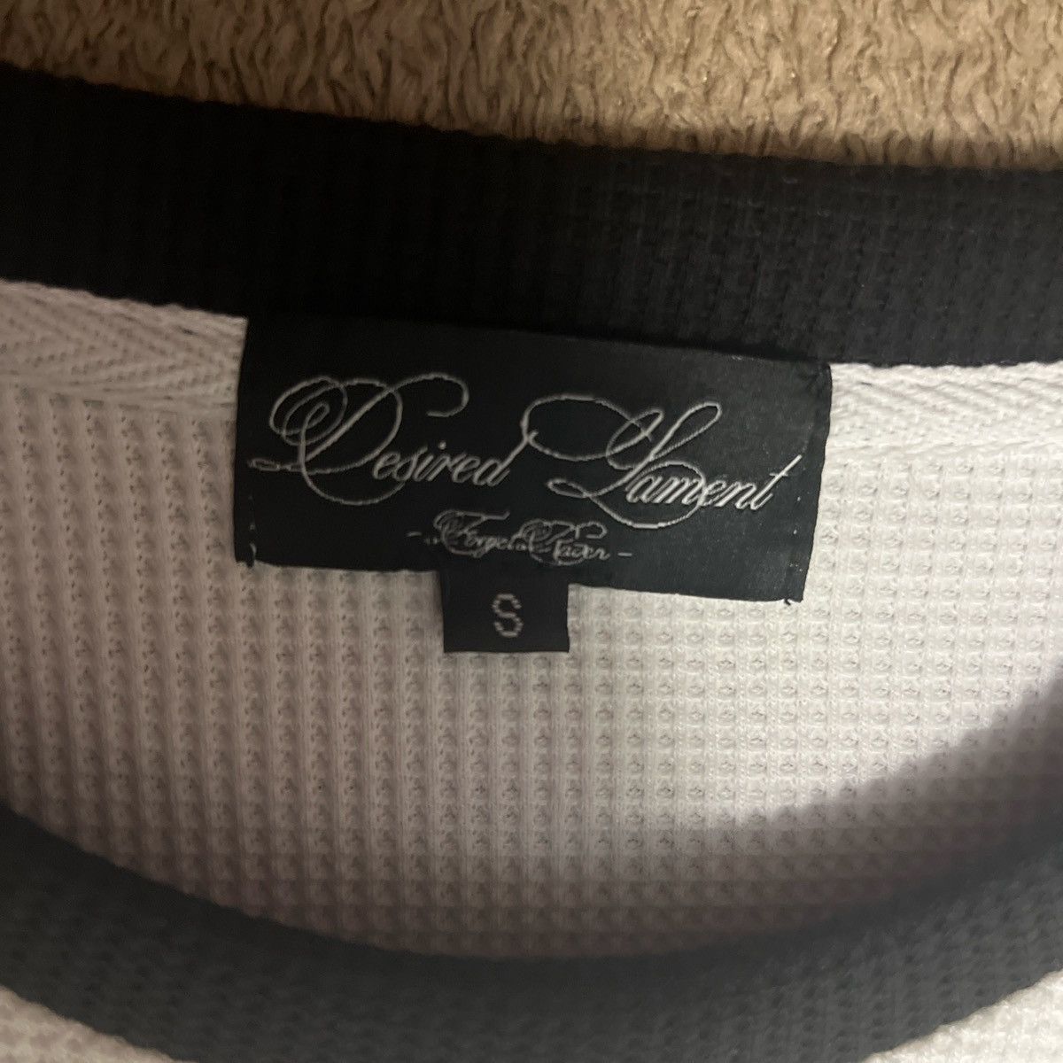 Other Forget Raven Thermal Long Sleeve White – Never Restocking Size US S / EU 44-46 / 1 - 3 Thumbnail