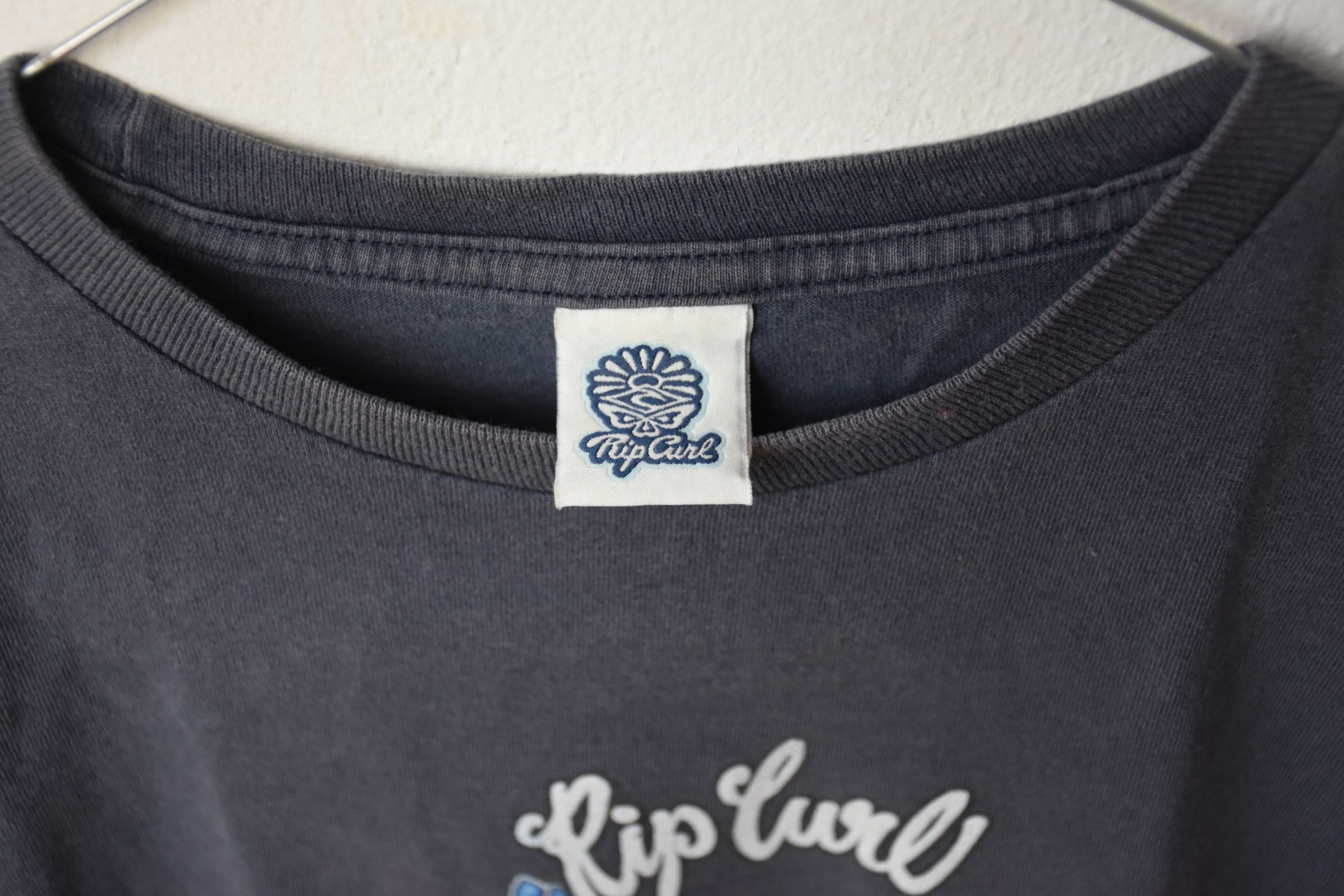Rip Curl × Vintage 90s vintage summer Rip Curl tshirt surf flowers dolphins Size M / US 6-8 / IT 42-44 - 7 Thumbnail