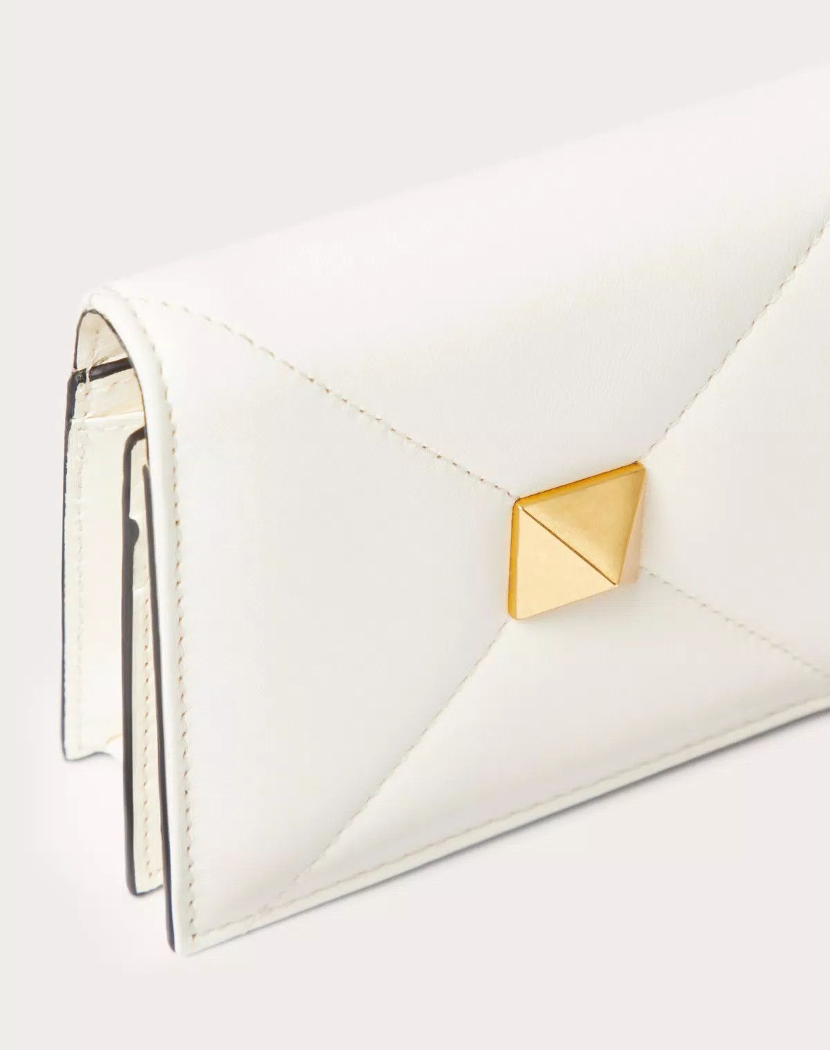 Valentino o1s1wg110625 Size: OS/Roman Stud Wallet in White Size ONE SIZE - 2 Thumbnail