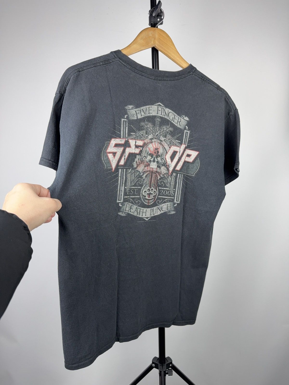 Band Tees 00s Five Finger Death Punch 5FDP Skull Graphic Band T-Shirt Size US L / EU 52-54 / 3 - 8 Thumbnail