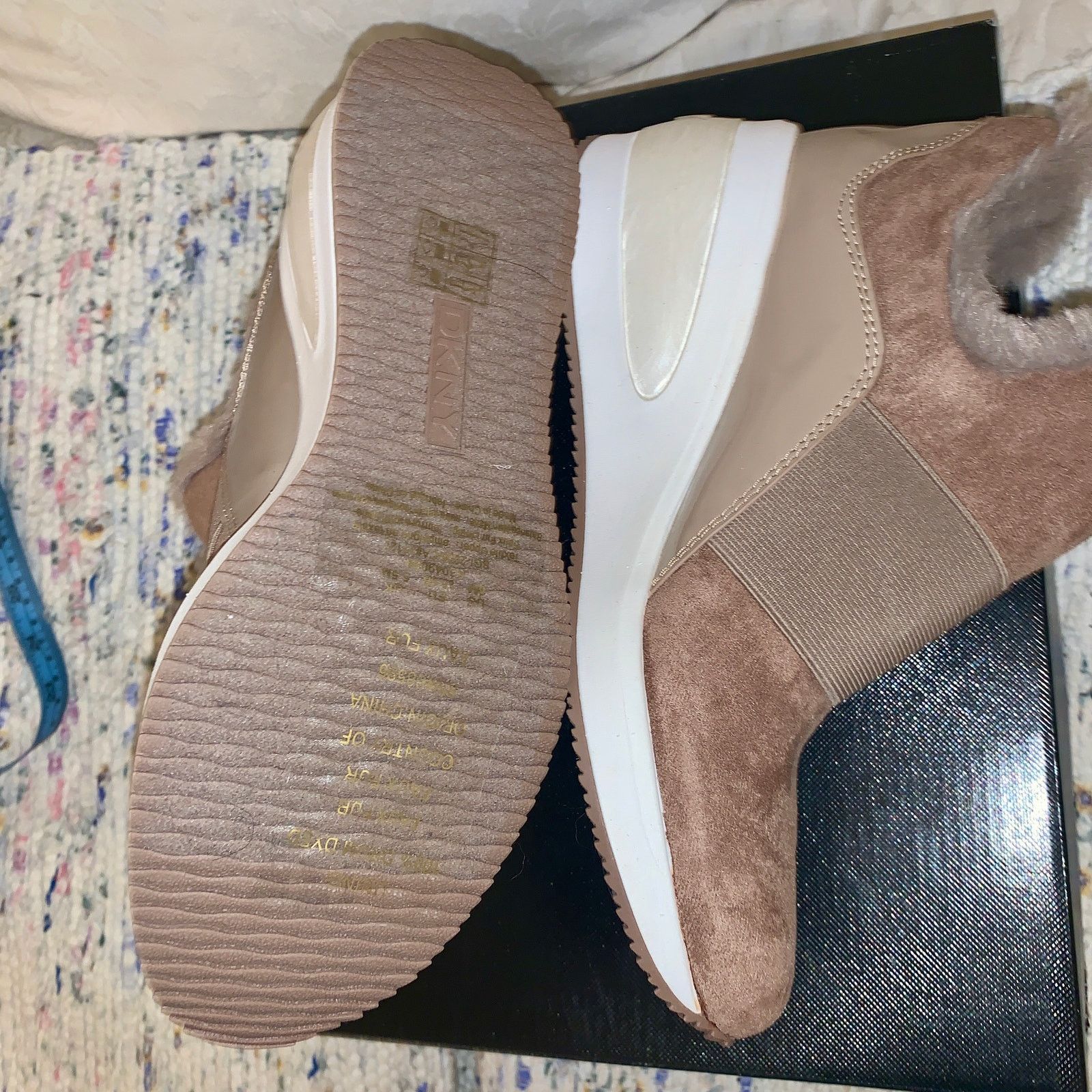 DKNY NEW IN BOX DKNY BORG FUR TRIM WEDGE SNEAKER BOOTS 8 TAUPE Size US 8 / IT 38 - 2 Thumbnail