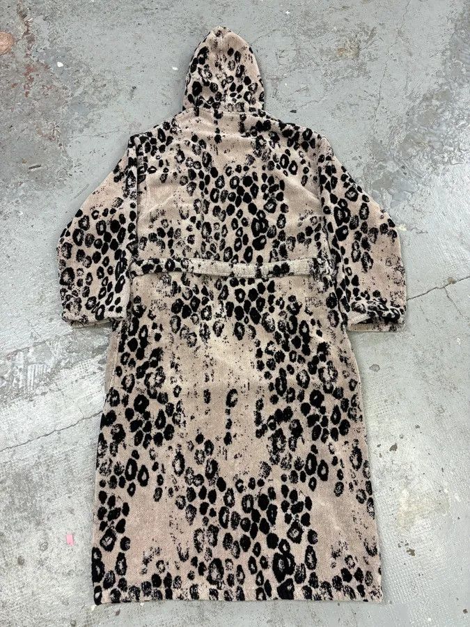Roberto Cavalli 2000s Roberto Cavalli Leopard Beige Bathrobe Size US M / EU 48-50 / 2 - 6 Thumbnail