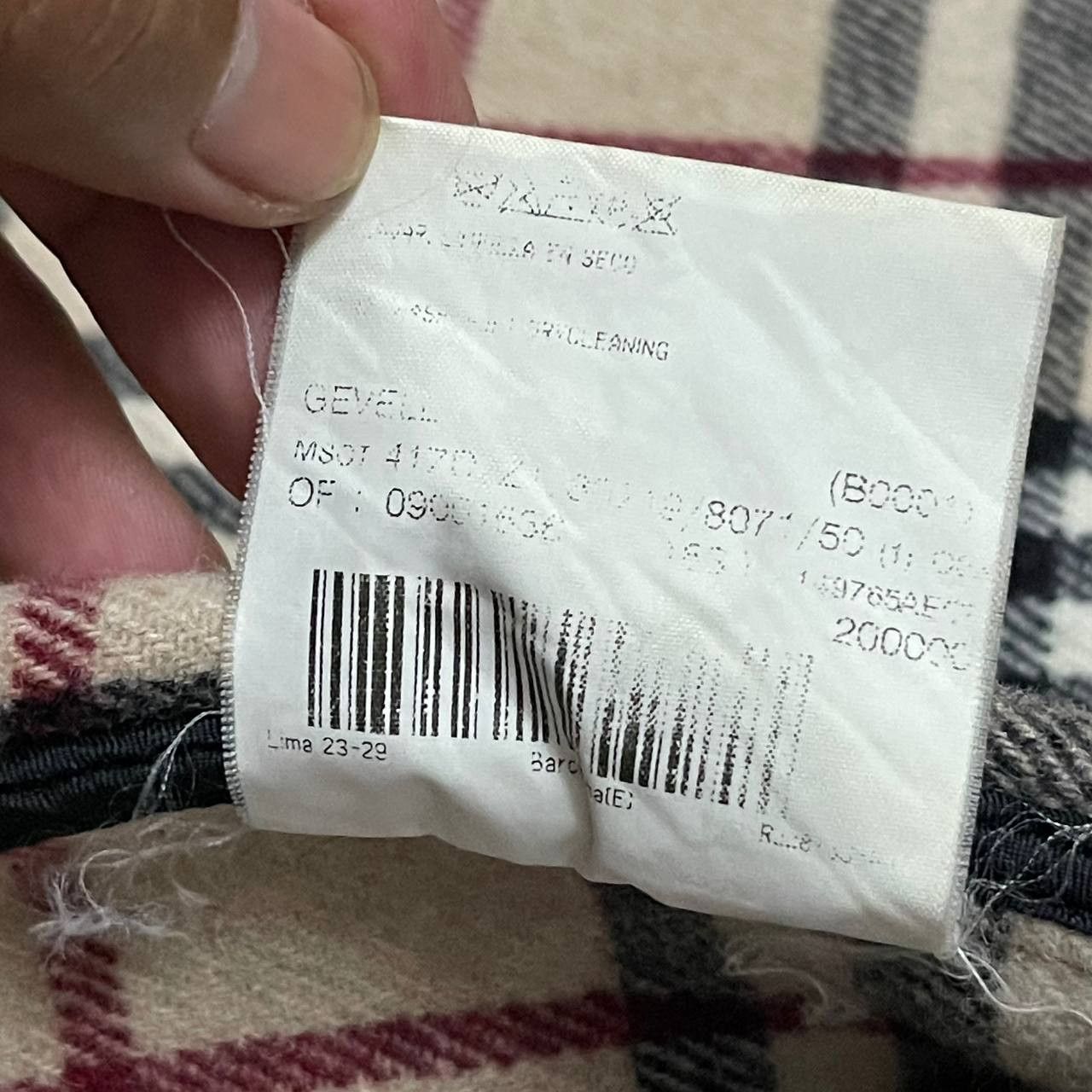 Burberry Vintage Burberry London Red Label Wool NovaCheck Coat Size US M / EU 48-50 / 2 - 13 Thumbnail