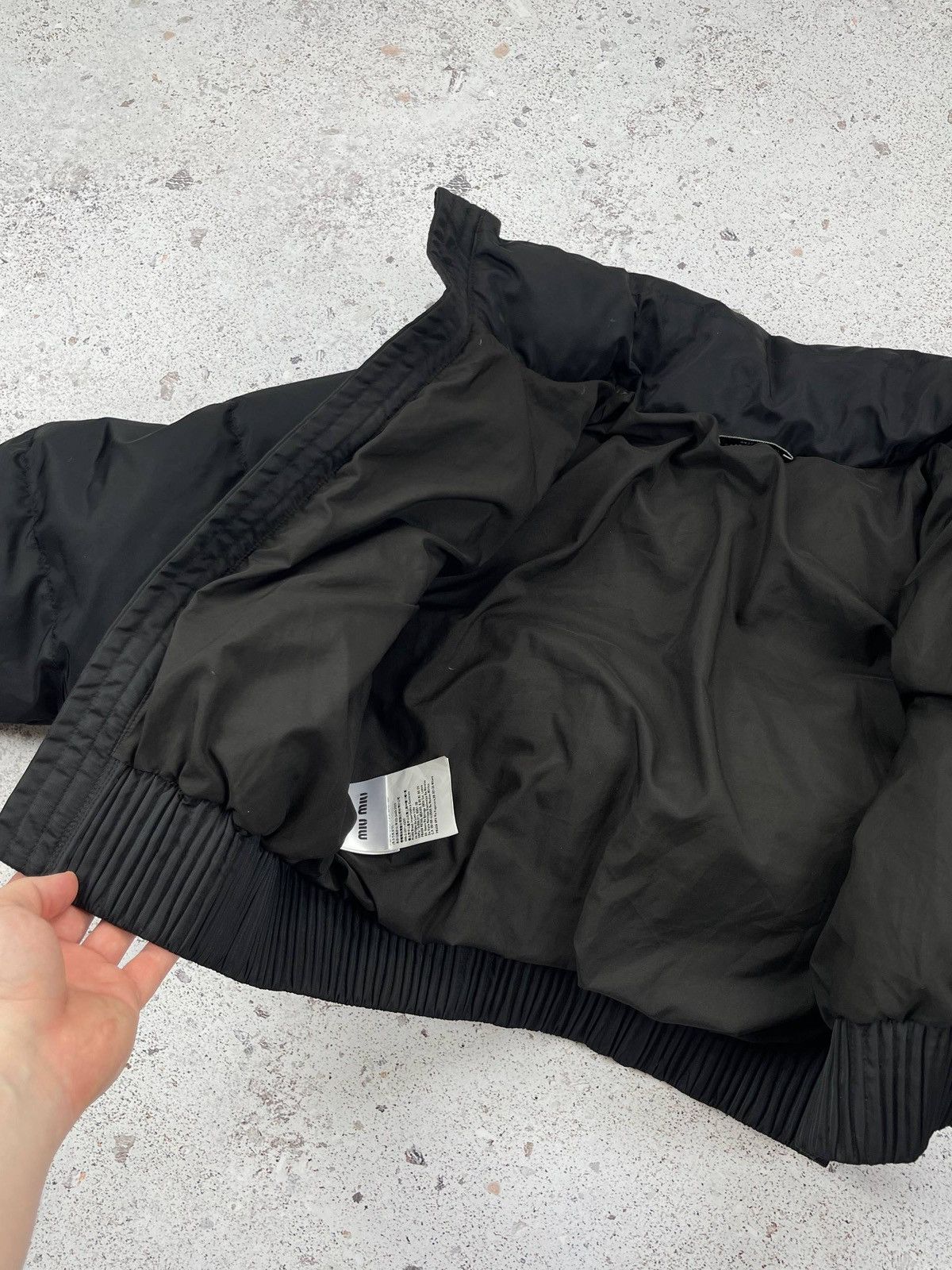 Miu Miu Miu Miu Women Black Cropped Down Puffer Jacket Bomber Zip Size XS / US 0-2 / IT 36-38 - 13 Thumbnail