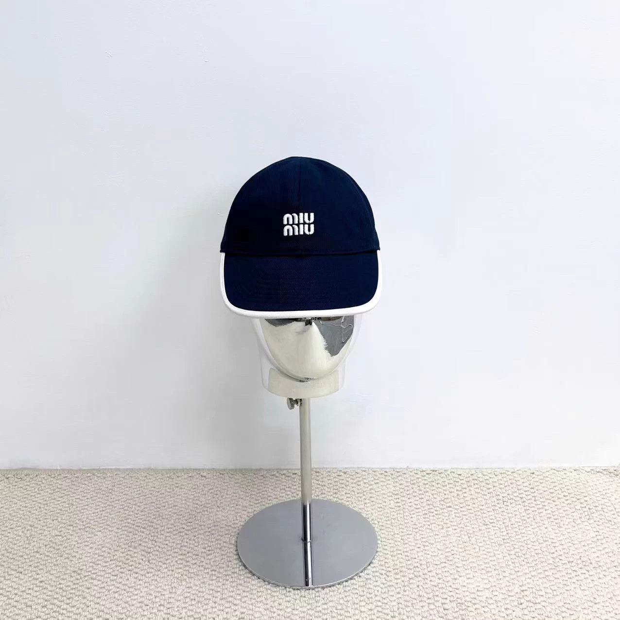 Miu Miu Miu Miu Navy Stripe Embroidered Logo Baseball Cap L Size ONE SIZE - 1 Thumbnail