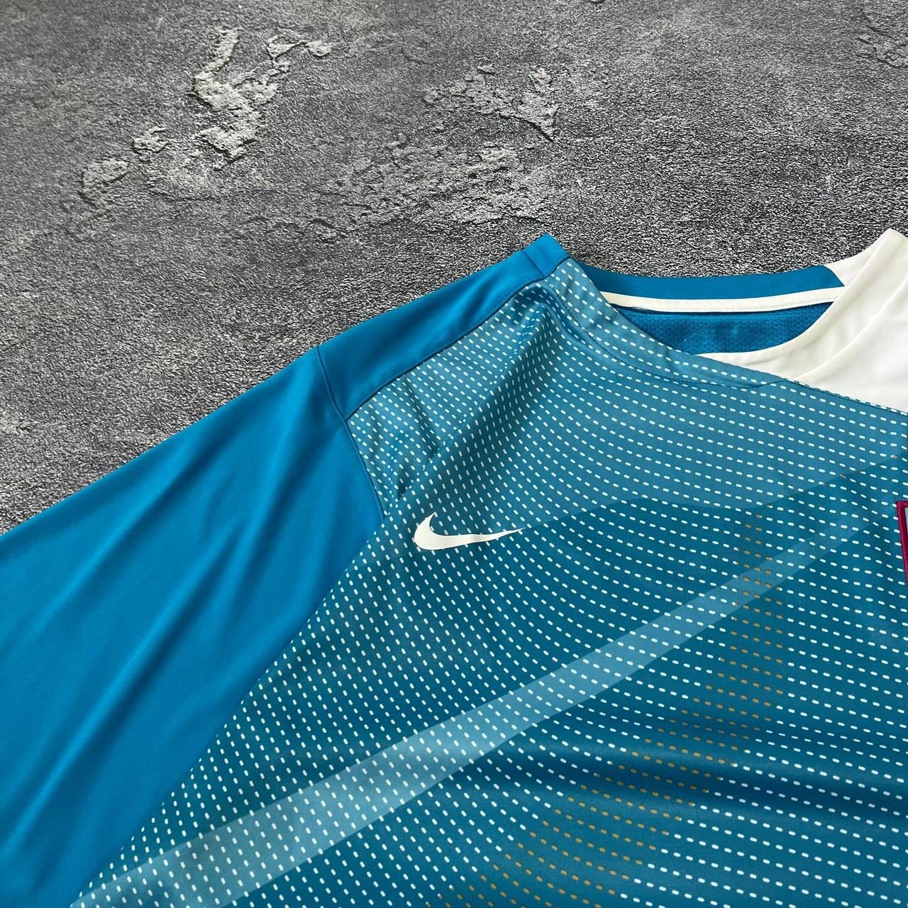 Nike Vintage Aston Vila Nike Total-90 Training Y2K Football Size US M / EU 48-50 / 2 - 14 Thumbnail