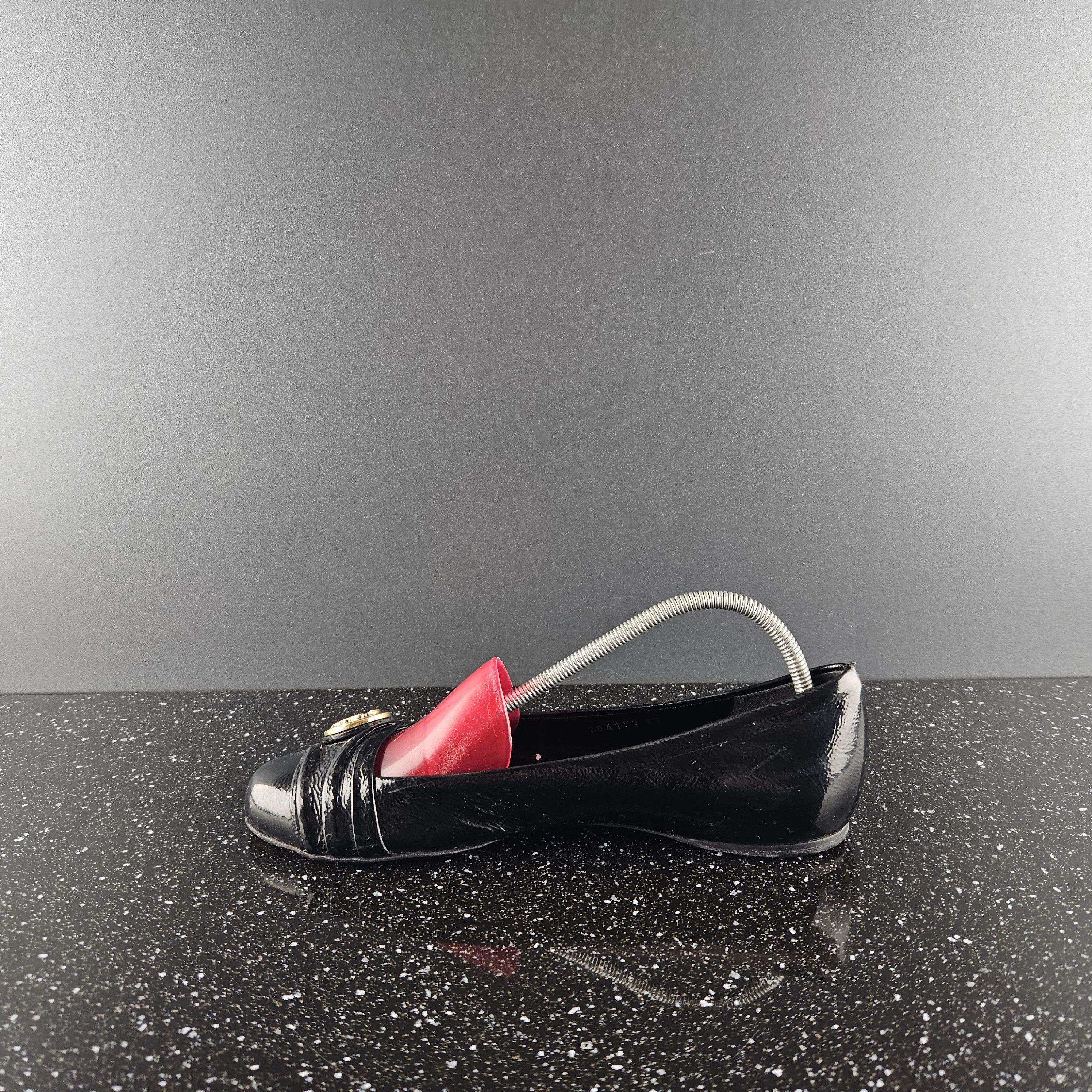 Gucci Gucci black patent leather ballets flats Sz 37 Size US 7 / IT 37 - 2 Thumbnail