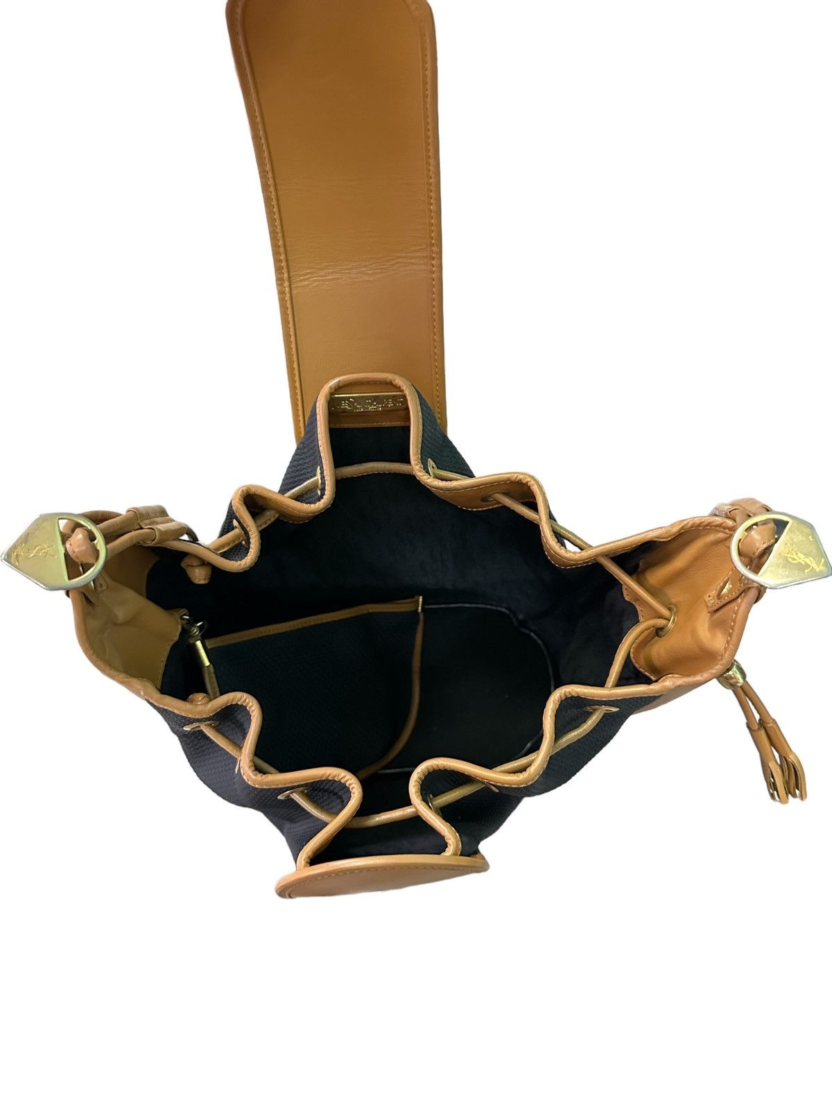 Vintage × Yves Saint Laurent AUTHENTIC VINTAGE YVES SAINT LAURENT SHOULDER/CROSSBODY BAG Size ONE SIZE - 8 Thumbnail