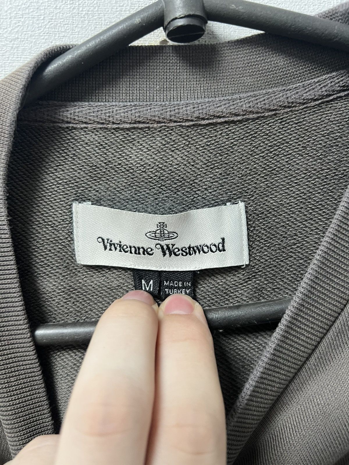Vivienne Westwood Vintage Vivienne Westwood Sweatshirt Orb Logo Basic Pullover Size US M / EU 48-50 / 2 - 4 Thumbnail