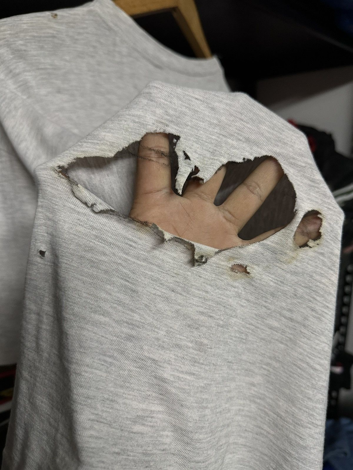 Band Tees Thrashed Vintage 90s Salena Boxy Distressed Rap Tee Size US L / EU 52-54 / 3 - 13 Thumbnail