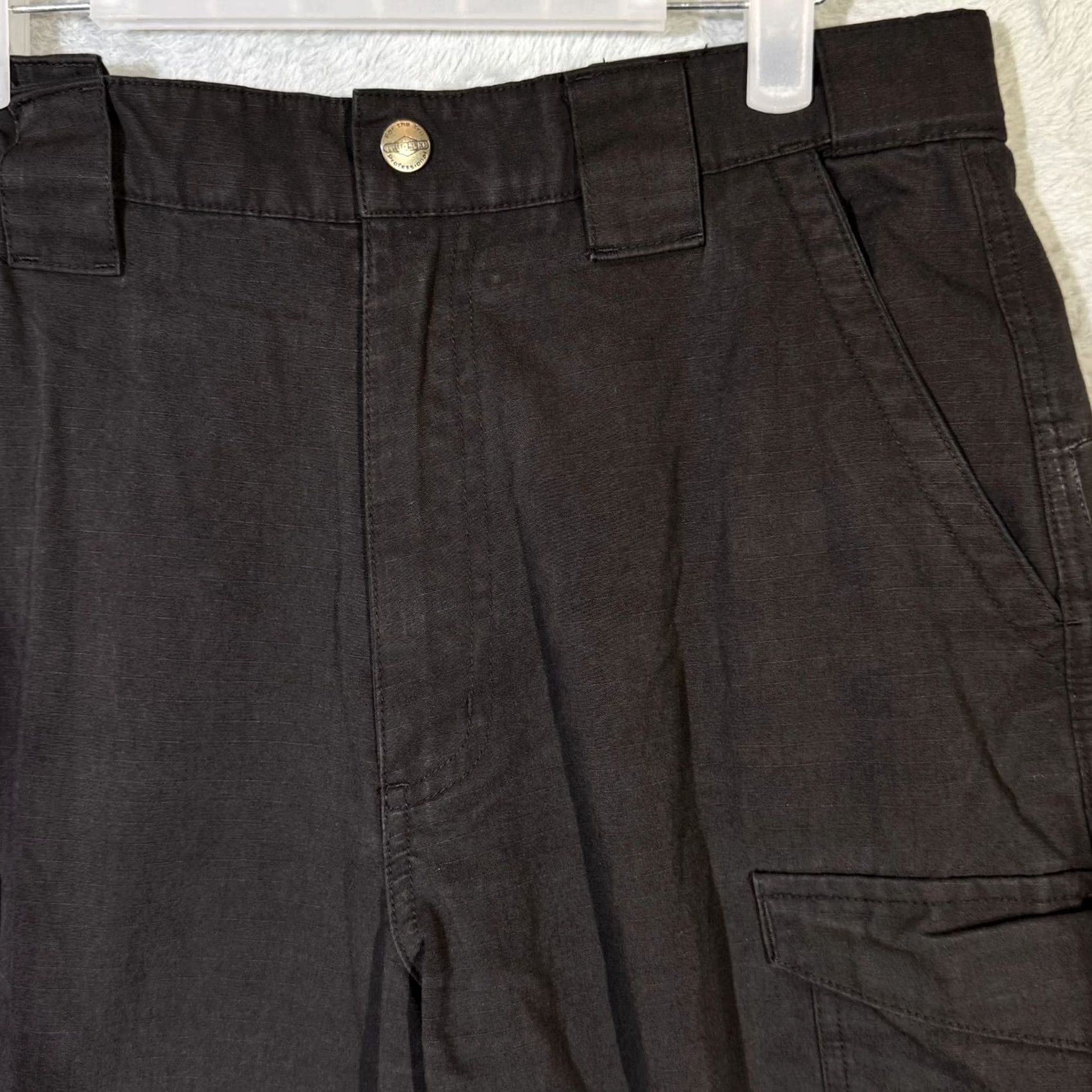 Vintage Tru-Spec Mens Tactical Cargo Pants Black 32x32 Cargo Pants High Rise Straight Leg Men’s Regular Size 32 Black Size US 32 / EU 48 - 4 Thumbnail