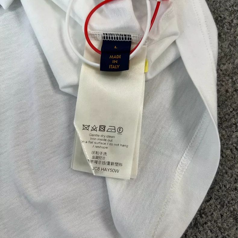 Louis Vuitton Louis Vuitton Letter logo short sleeve T-shirt 2505-Nextarr Size US L / EU 52-54 / 3 - 6 Thumbnail