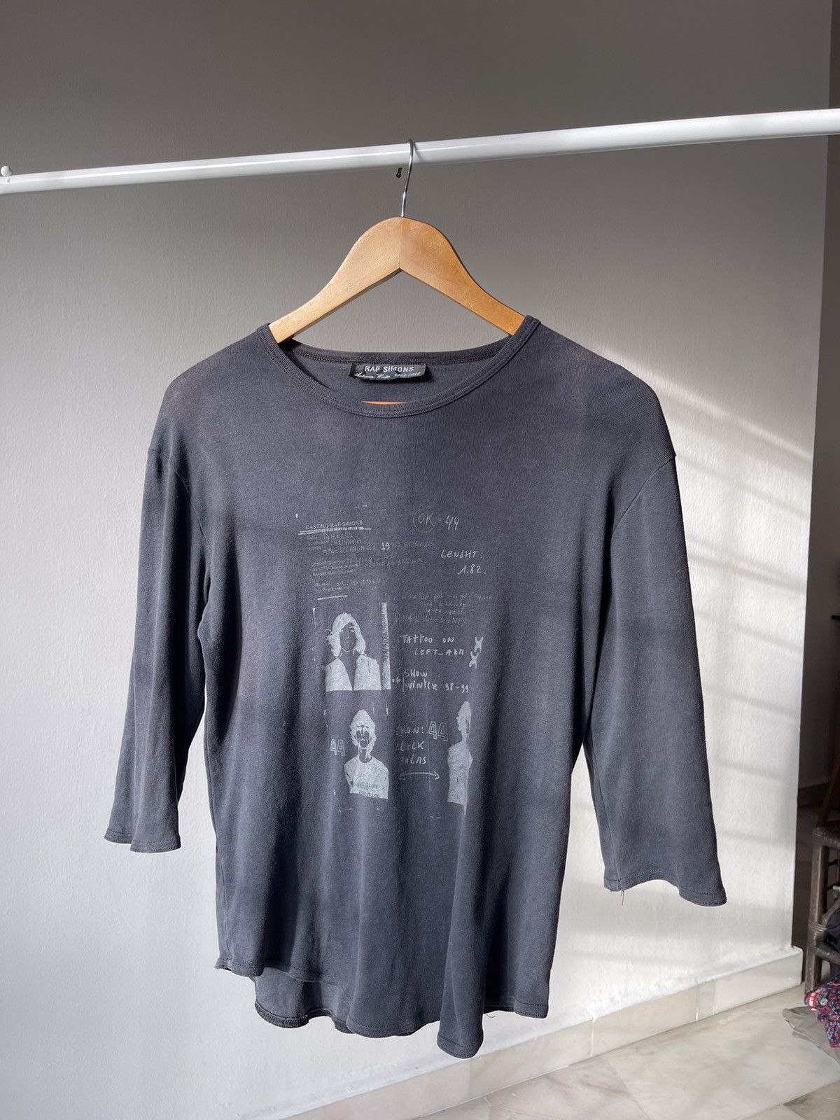 Raf Simons Rare 1998-1999 Raf Simons Casting Print Raglan Tee Size US S / EU 44-46 / 1 - 3 Thumbnail