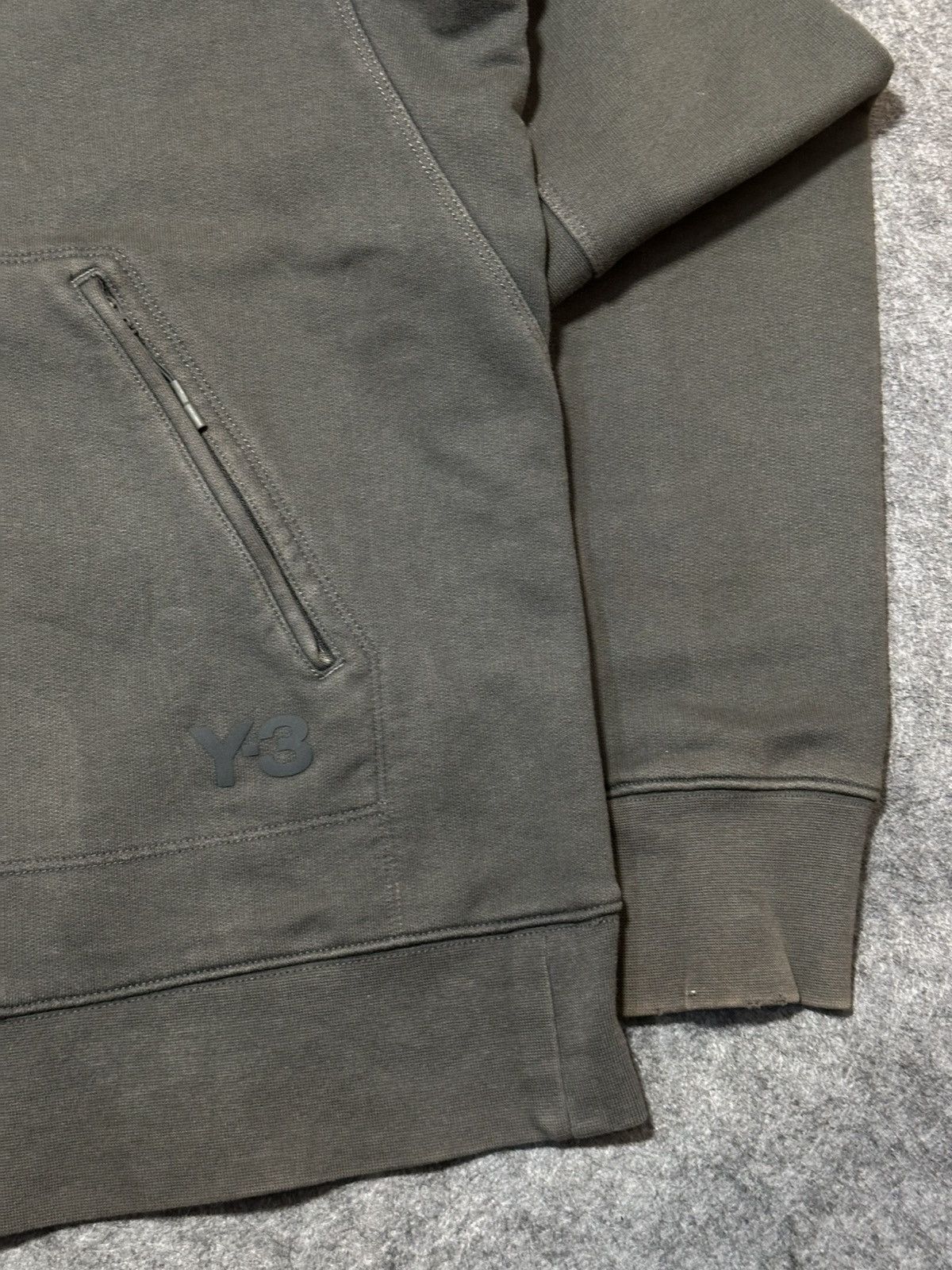 Y-3 Y-3 brand zip-up hoodie in a dark grey color. Size US M / EU 48-50 / 2 - 4 Thumbnail