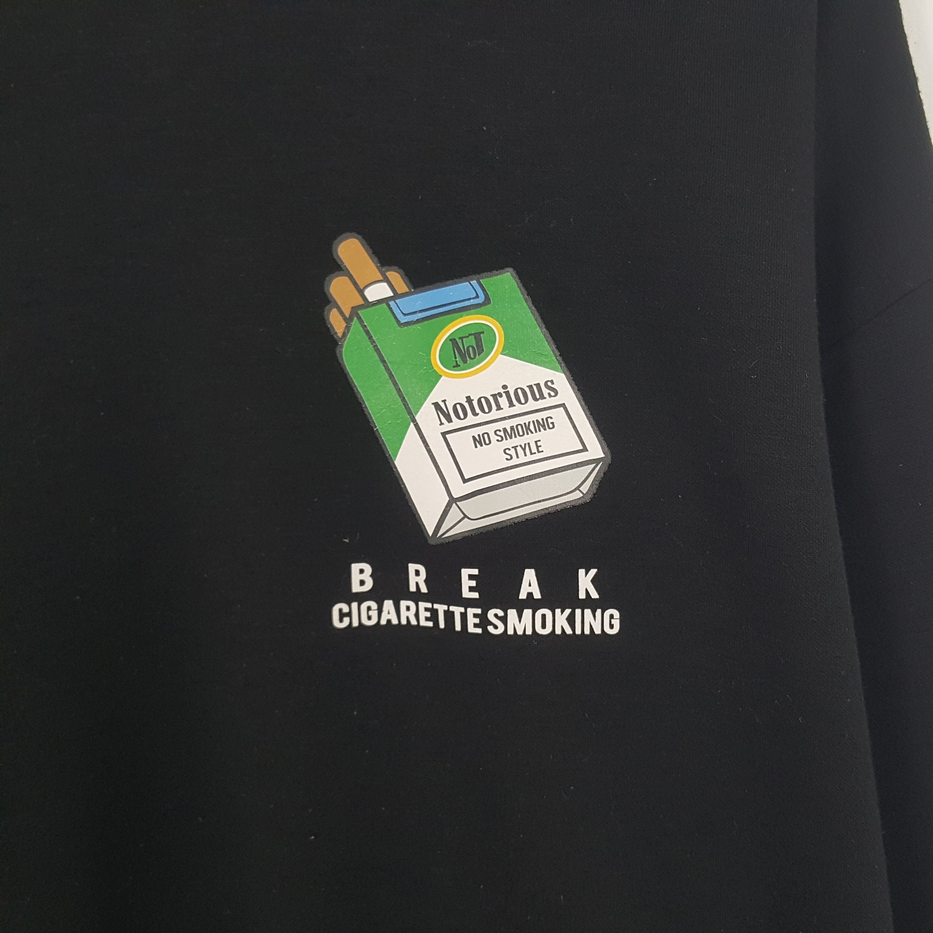 Vintage Vintage Notorious Break Cigarettesmoking Sweatshirt Size US XXL / EU 58 / 5 - 4 Thumbnail