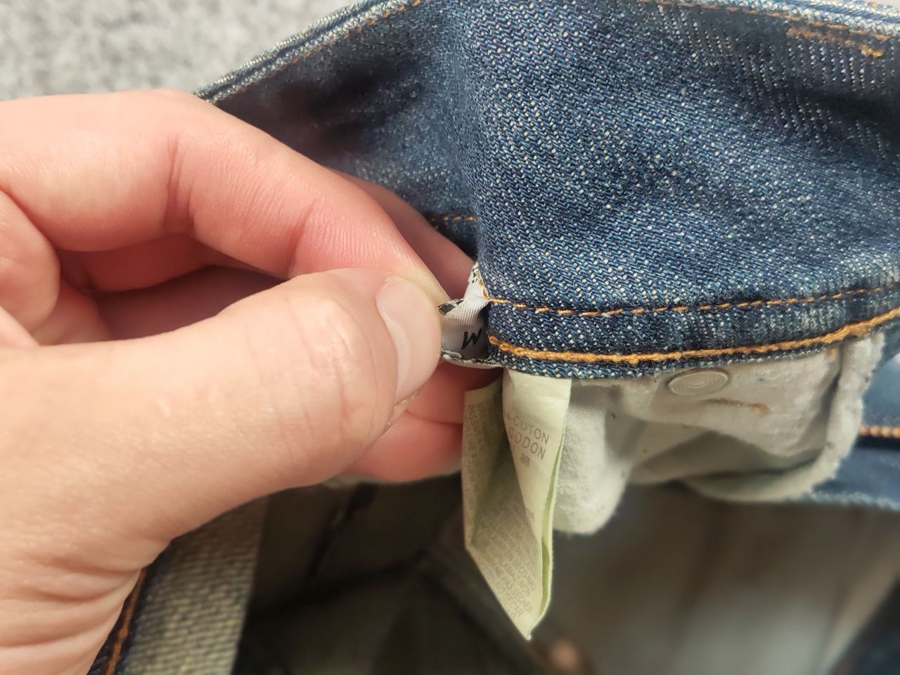 Diesel Vintage Diesel Y2K Style Mini Skirt Washed Faded Denim Size 32" / US 10 / IT 46 - 19 Thumbnail