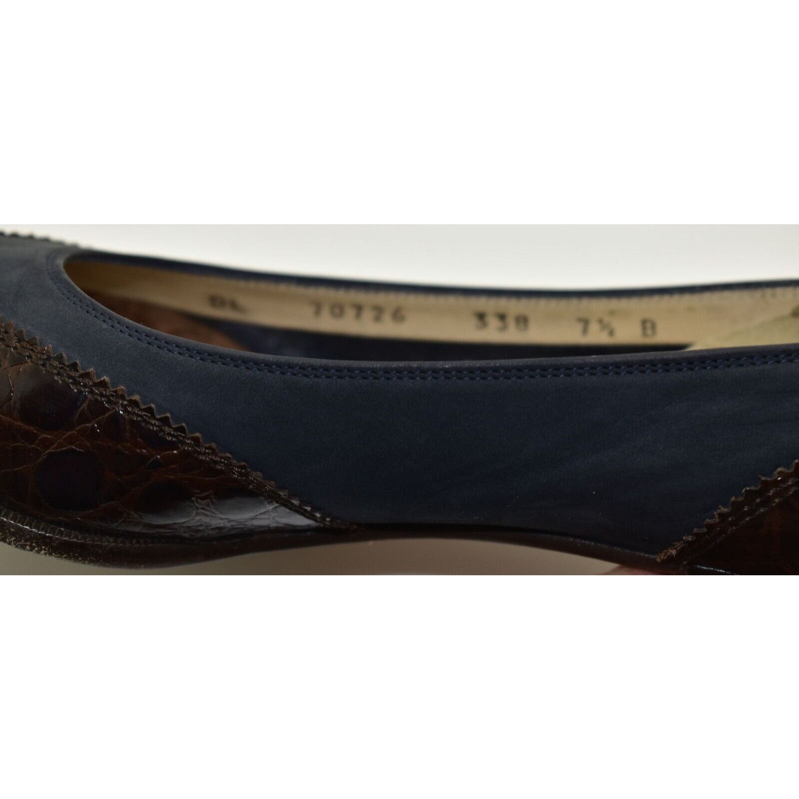 Salvatore Ferragamo SALVATORE FERRAGAMO Brown Croc Embossed Leather Pumps 7.5 Size US 7.5 / IT 37.5 - 6 Thumbnail