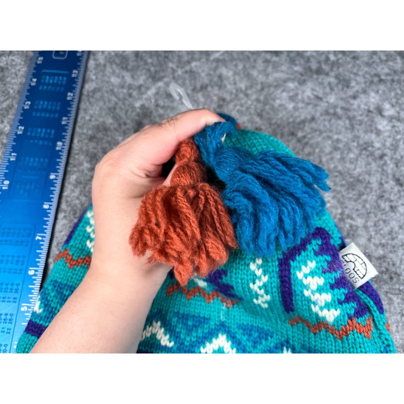 Vintage Igloos Beanie Adult One Size Blue Knit Wool Fair Isle Ear Flap Tassel Hat/Cap Mens Womens Unisex Size ONE SIZE - 4 Thumbnail