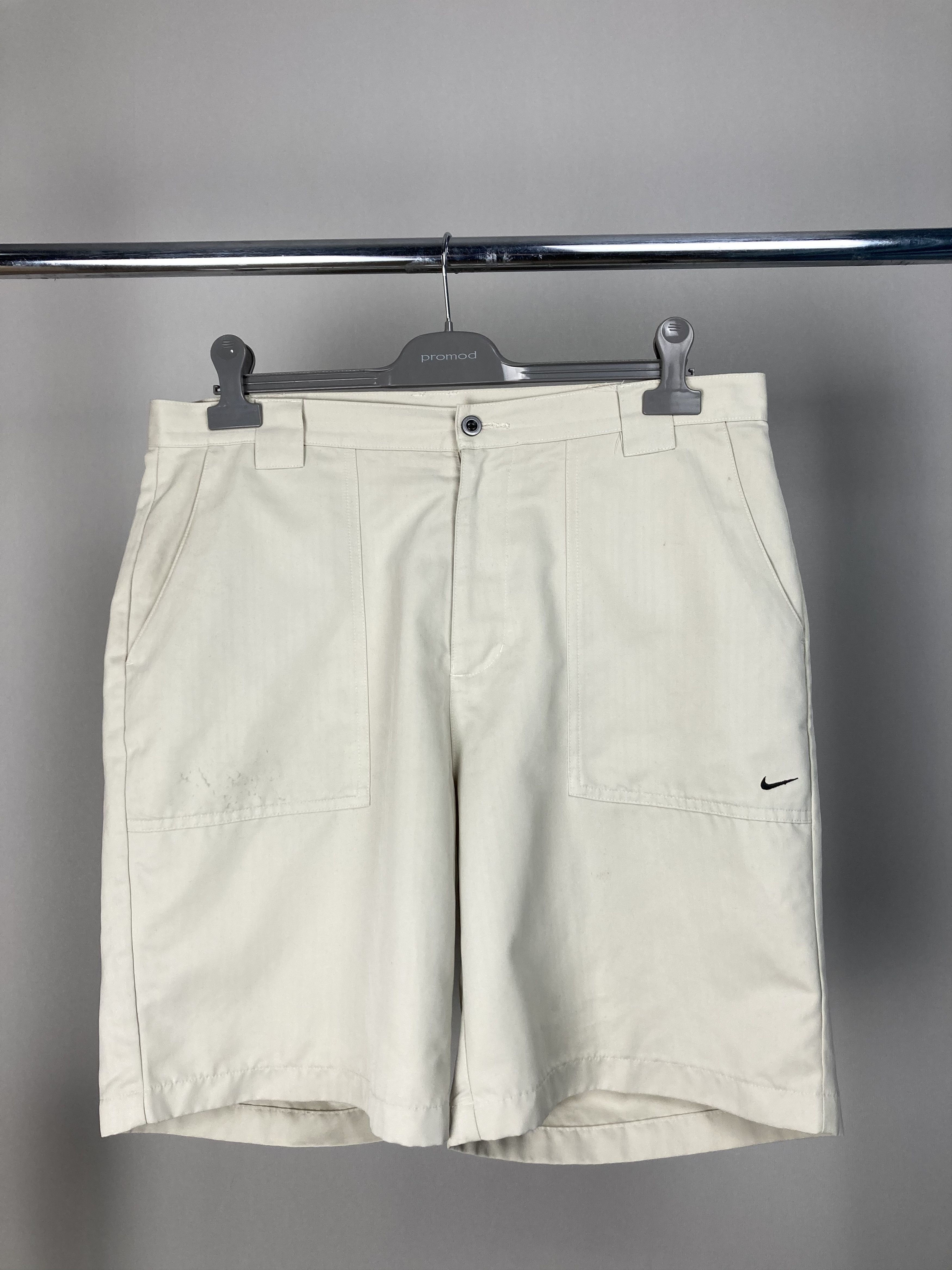 Nike Nike Golf Vintage Beige Oversized Shorts Swoosh Logo Size US 36 / EU 52 - 2 Thumbnail