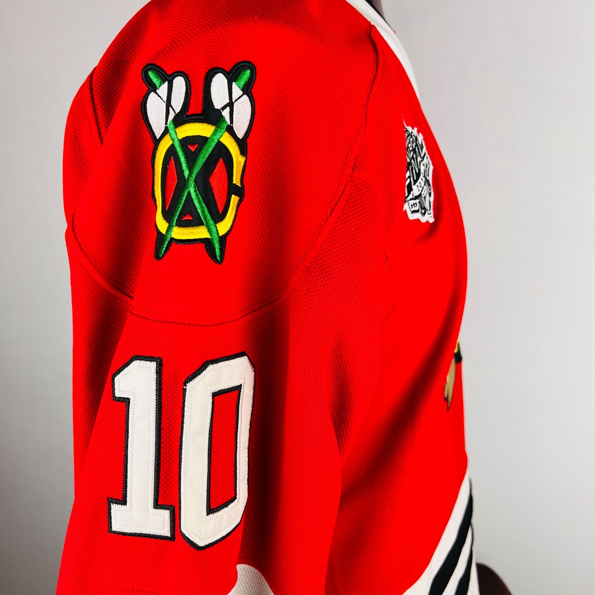Reebok Chicago Blackhawks Patrick Sharp Capt 2010 Stanley Cup Sewn Size US XL / EU 56 / 4 - 9 Thumbnail