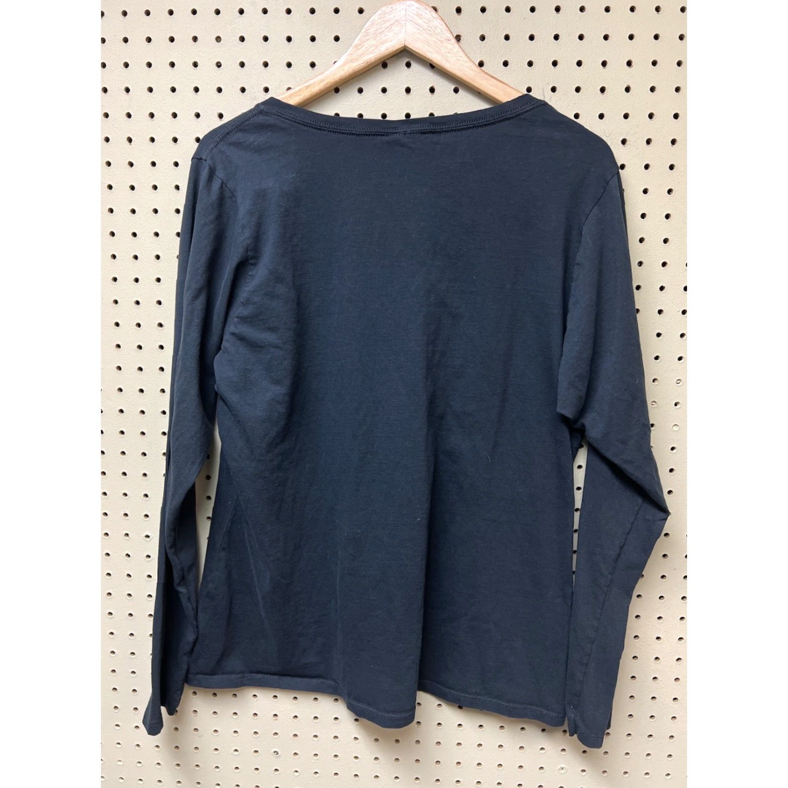 Port & Company Port & Company Women’s XL T-Shirt V-Neck Black Long Sleeve Shirt Bar Pickle Barrel Killington VT Size XL / US 12-14 / IT 48-50 - 2 Thumbnail