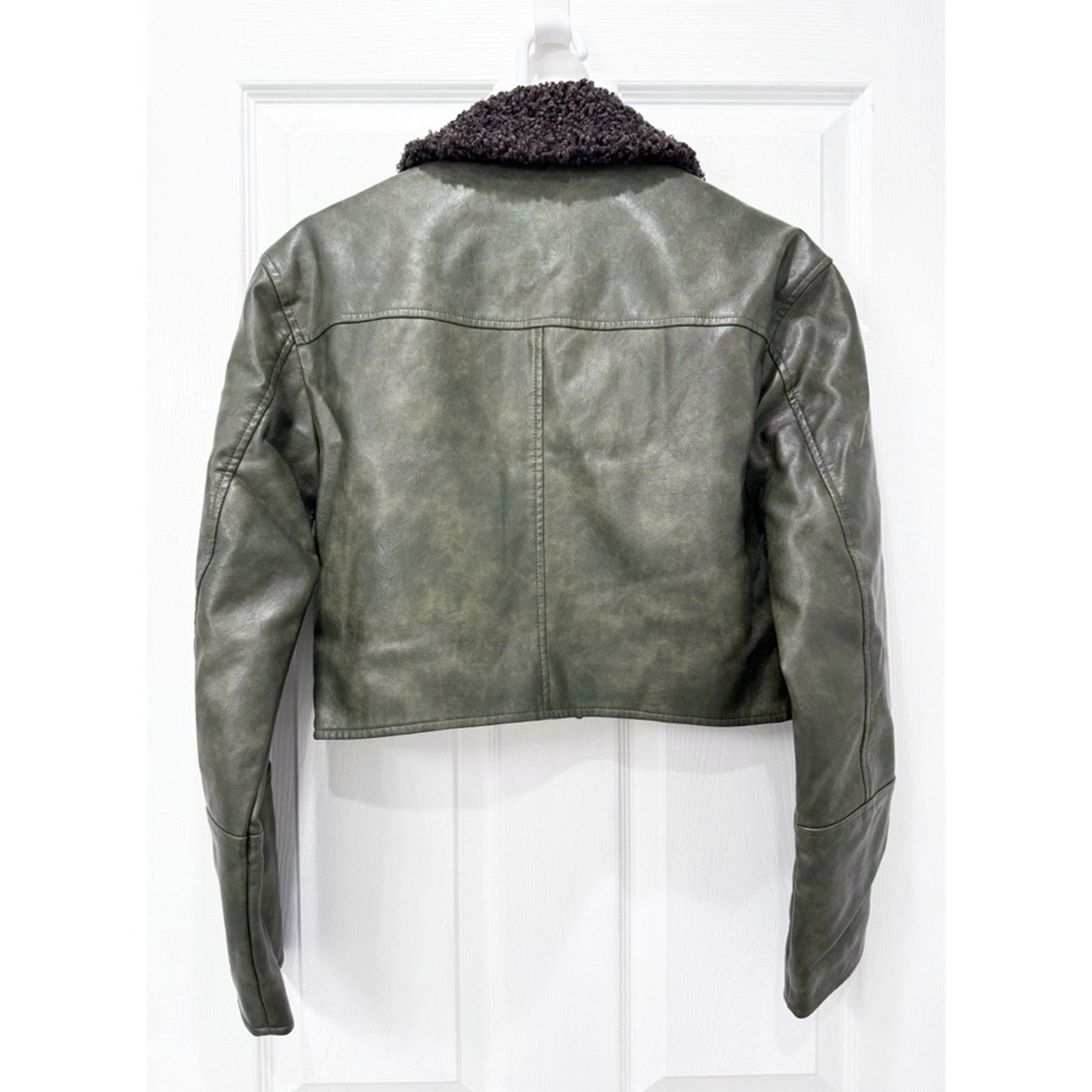 Bdg Urban Outfitters BDG Janine Faux Leather Cropped Jacket S Size S / US 4 / IT 40 - 2 Thumbnail
